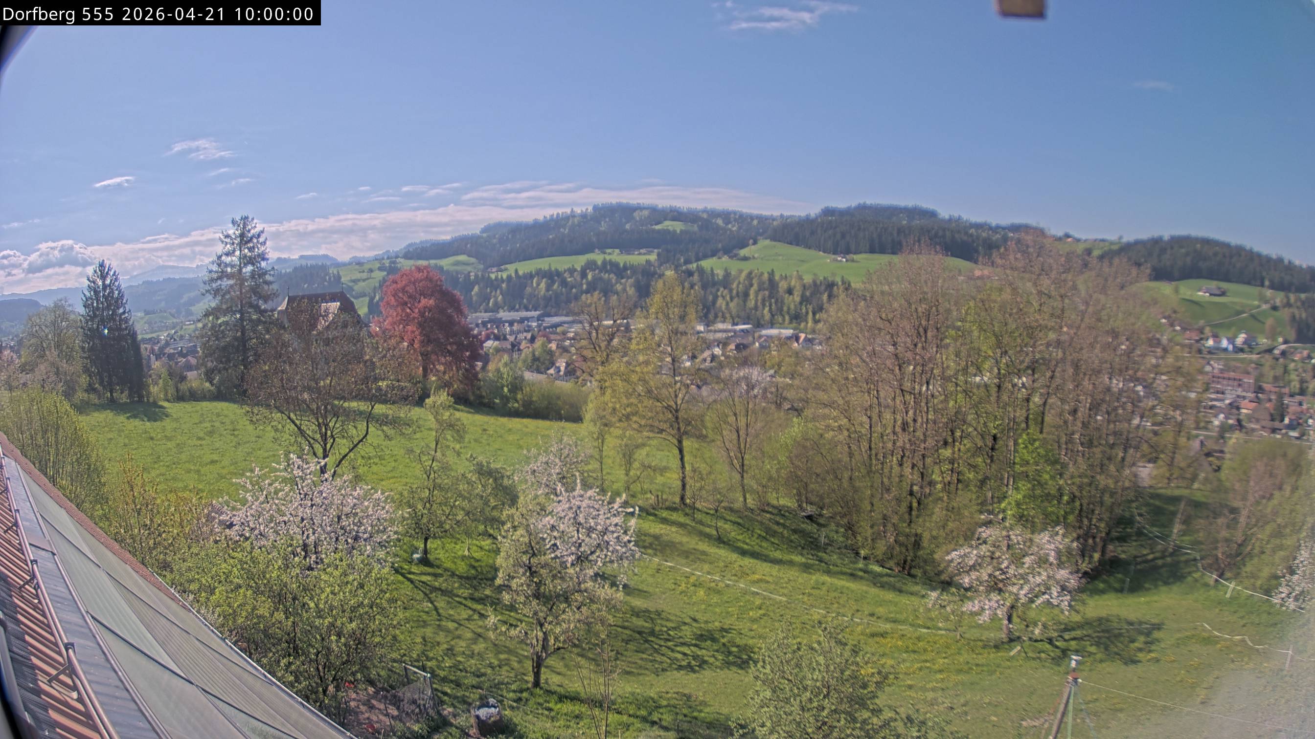 Webcam-Bild: Aussicht vom Dorfberg in Langnau 20260421-100000