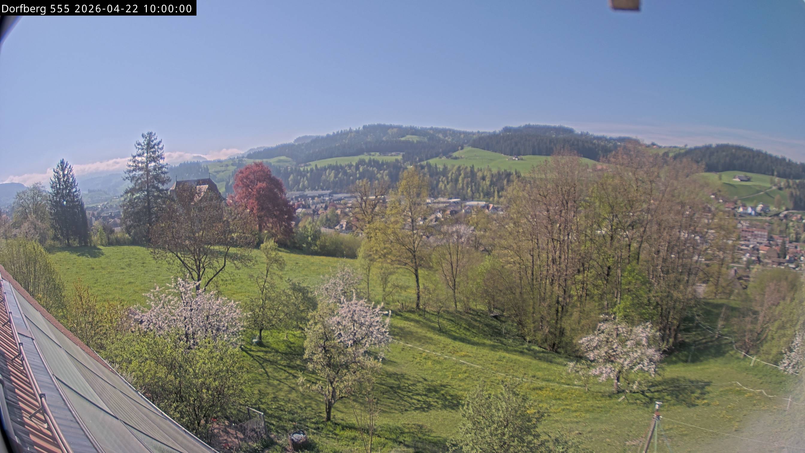 Webcam-Bild: Aussicht vom Dorfberg in Langnau 20260422-100000