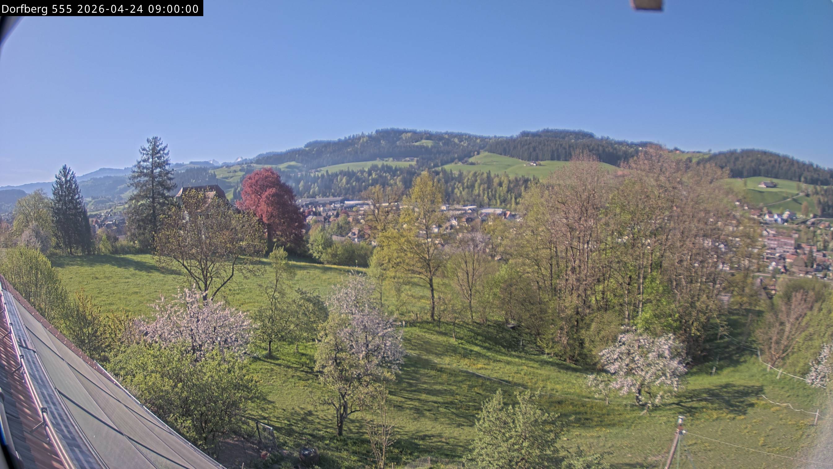 Webcam-Bild: Aussicht vom Dorfberg in Langnau 20260424-090000