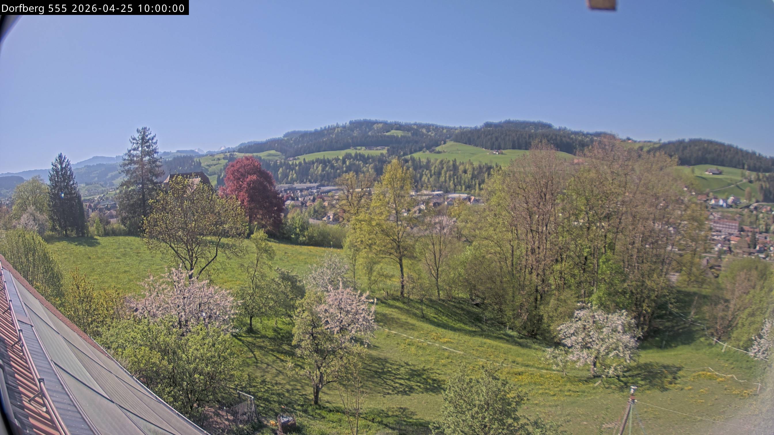 Webcam-Bild: Aussicht vom Dorfberg in Langnau 20260425-100000