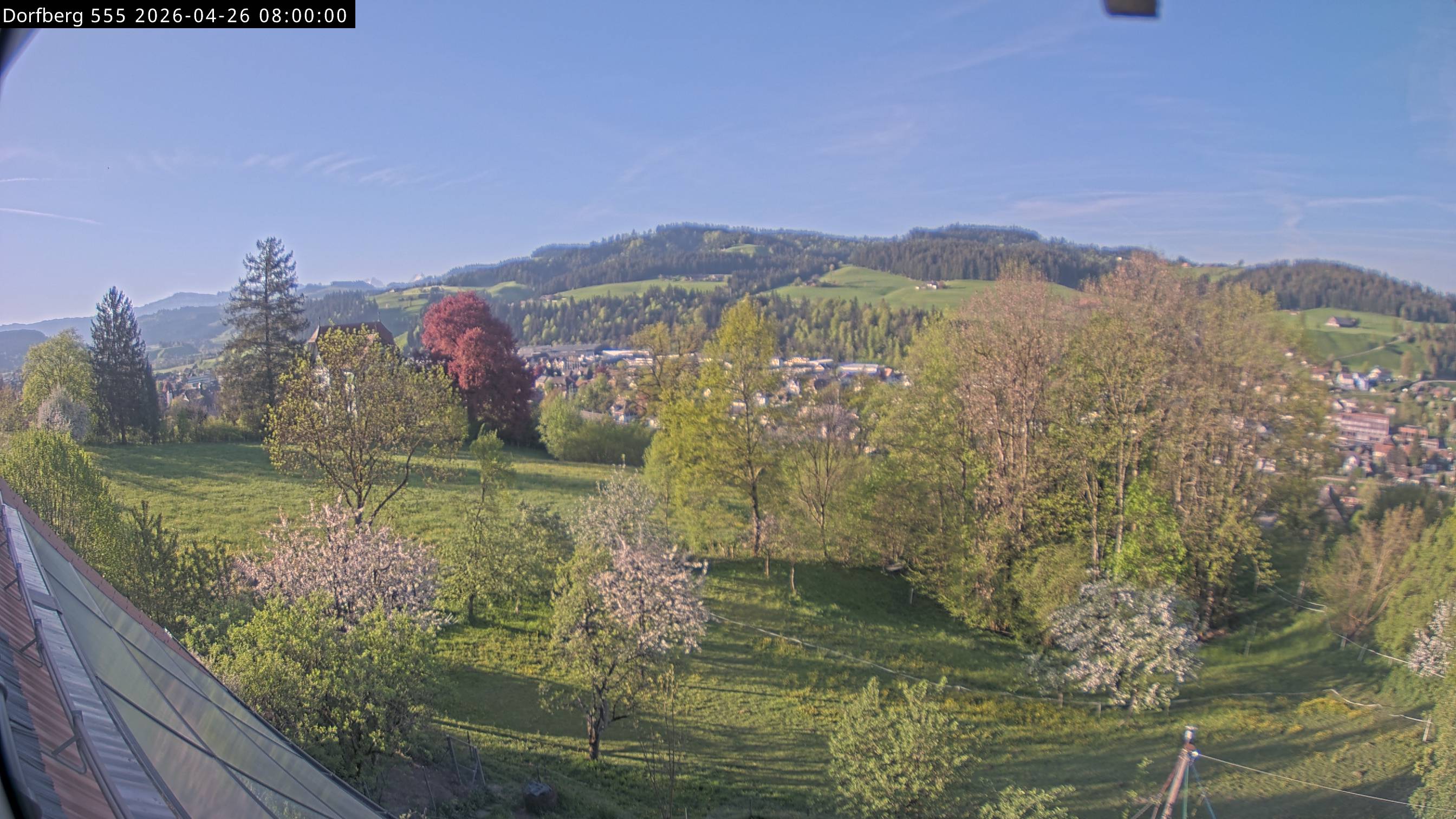 Webcam-Bild: Aussicht vom Dorfberg in Langnau 20260426-080000