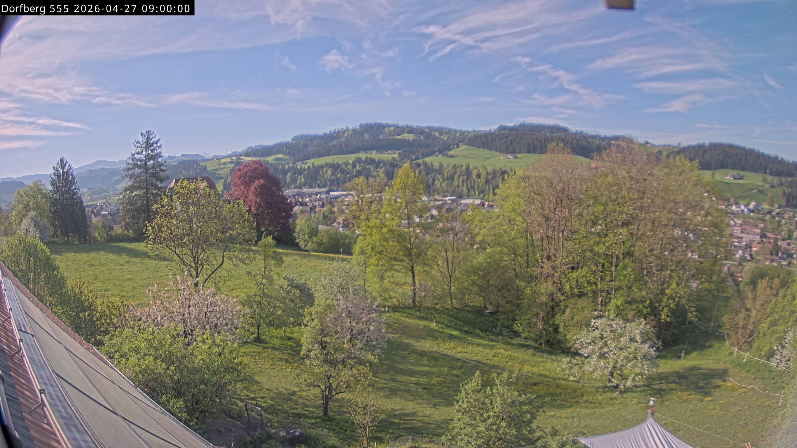 Webcam-Bild: Aussicht vom Dorfberg in Langnau 20260427-090000