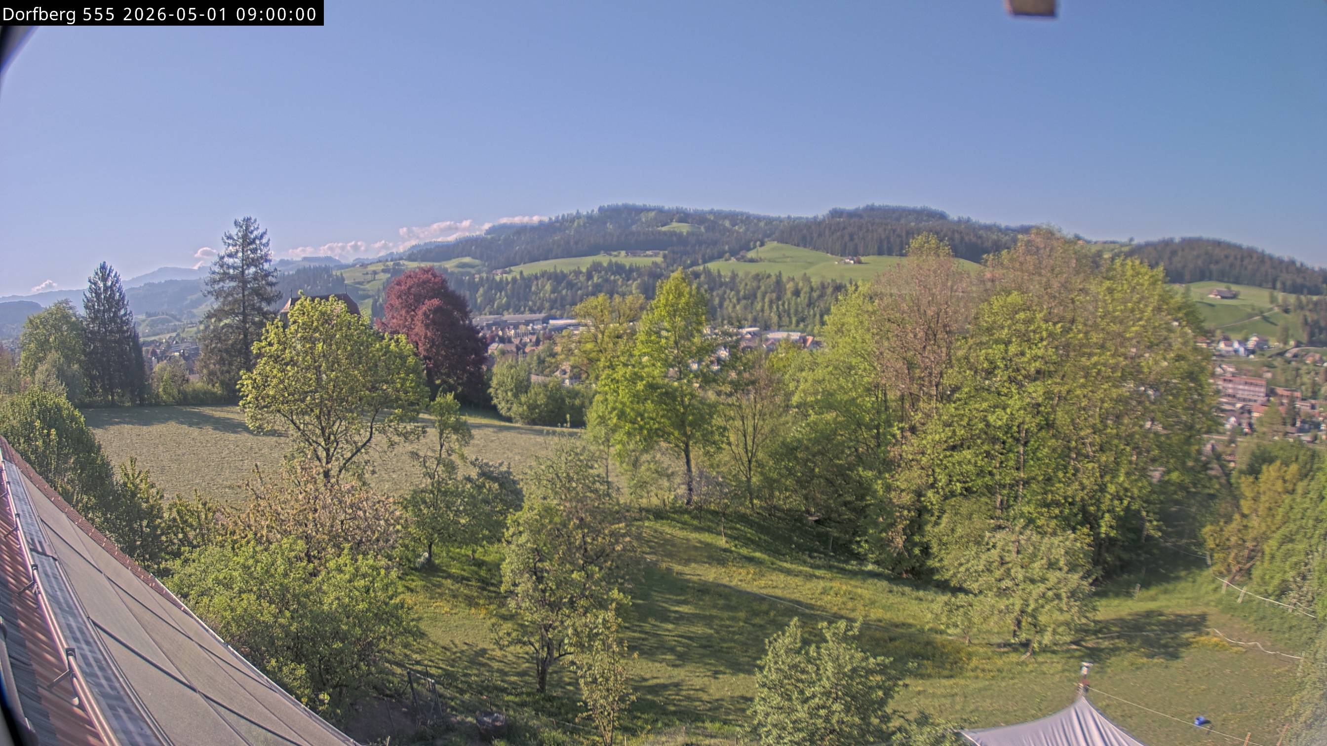 Webcam-Bild: Aussicht vom Dorfberg in Langnau 20260501-090000
