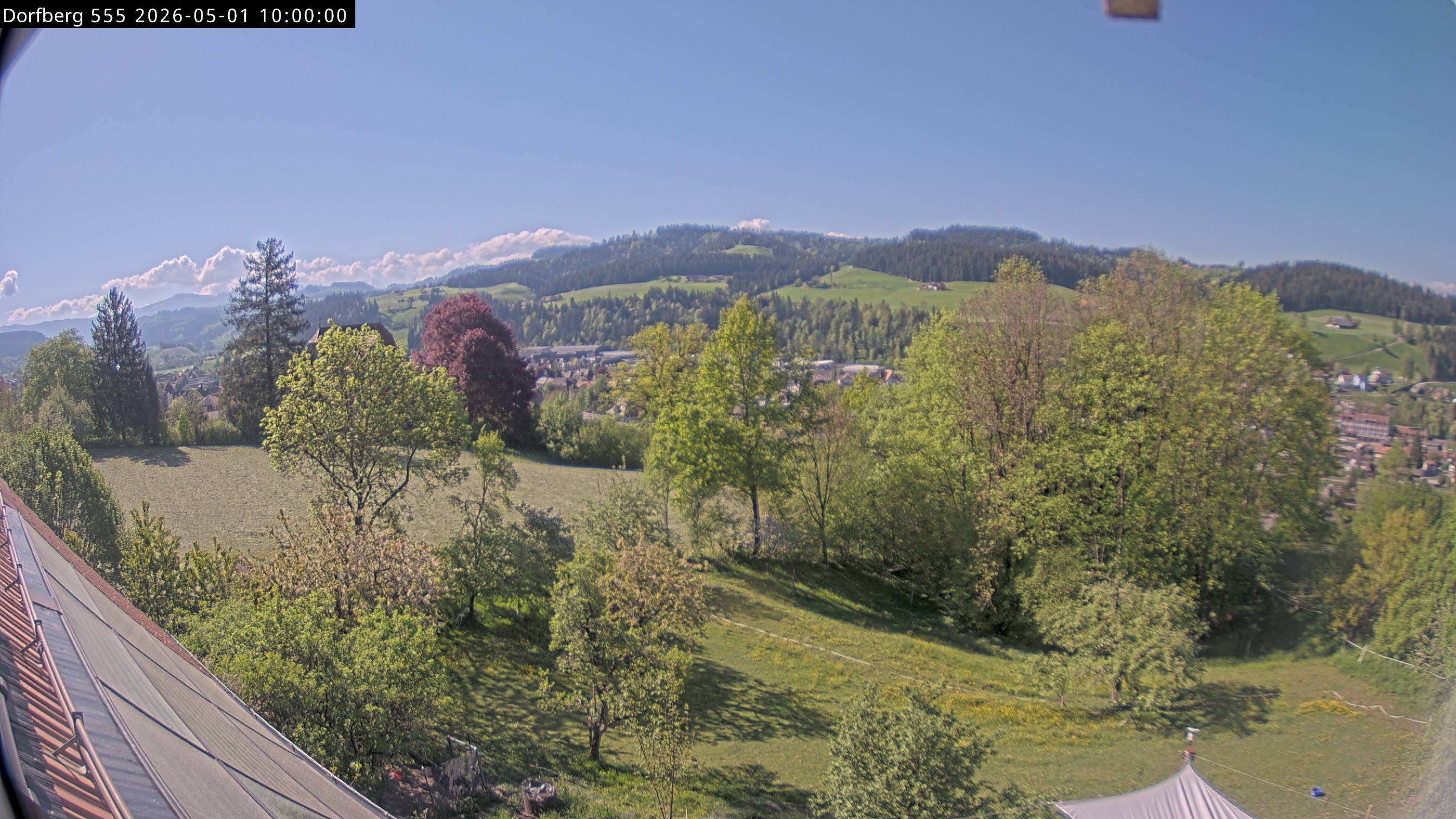 Webcam-Bild: Aussicht vom Dorfberg in Langnau 20260501-100000