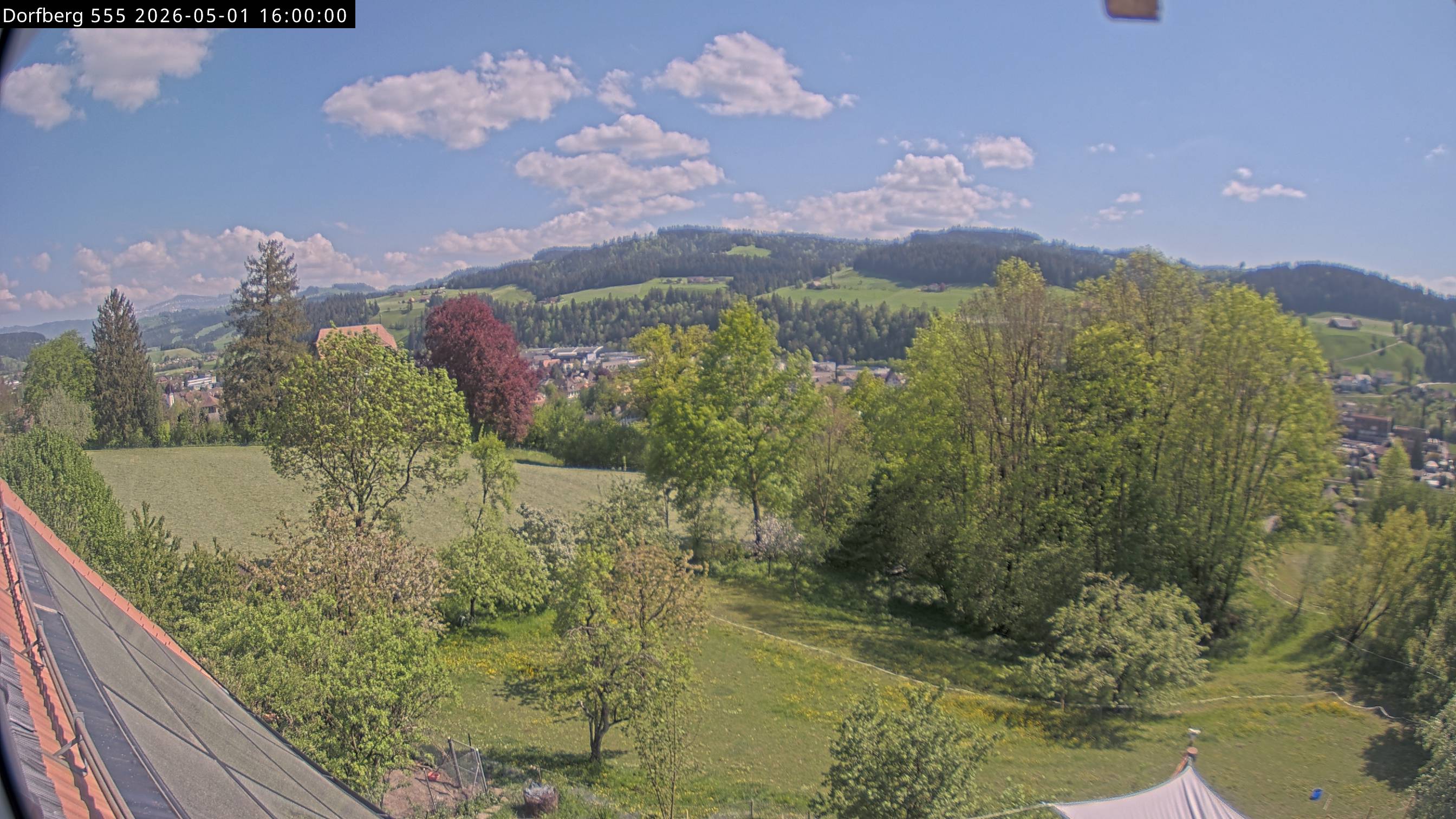 Webcam-Bild: Aussicht vom Dorfberg in Langnau 20260501-160000
