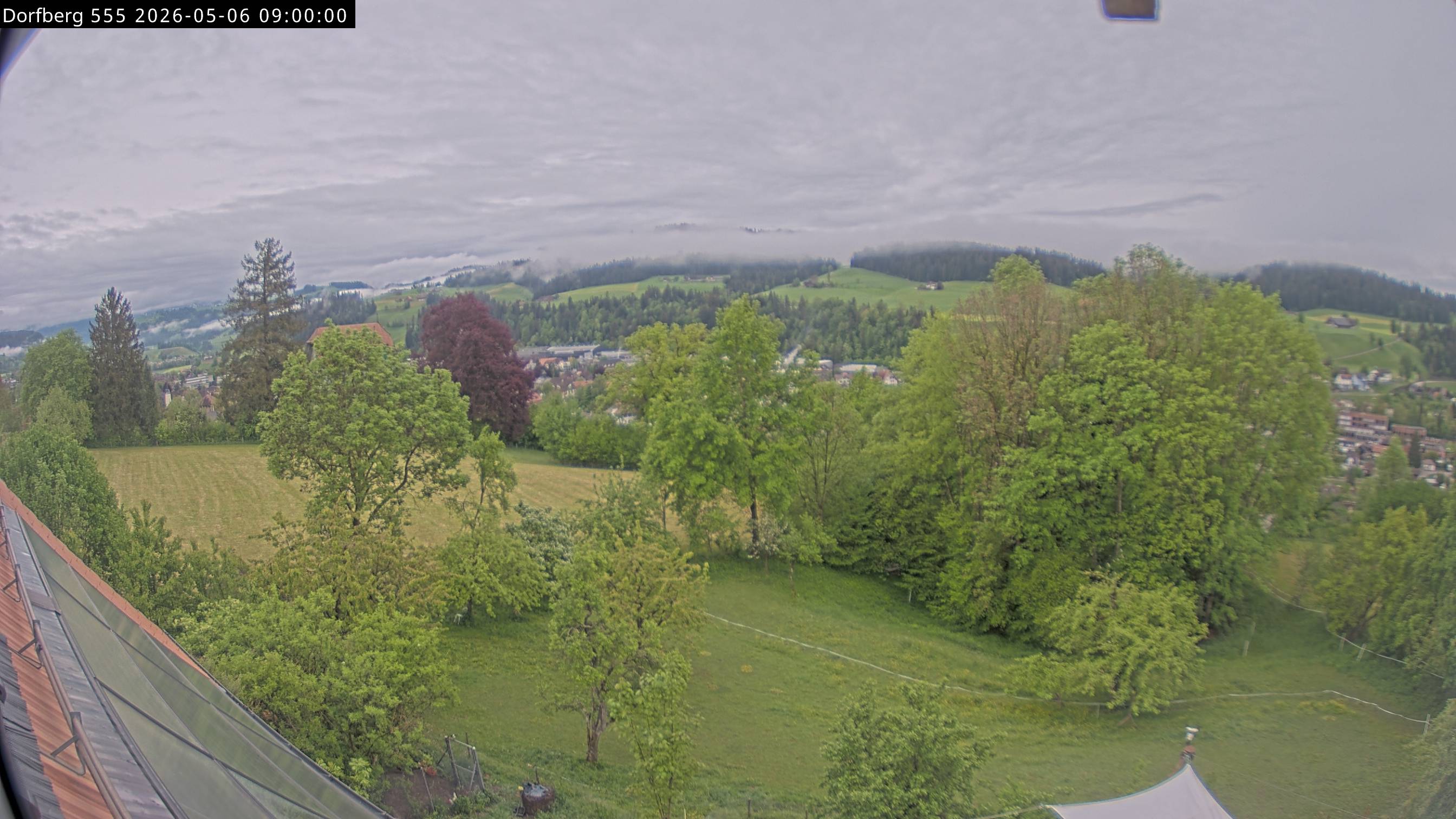 Webcam-Bild: Aussicht vom Dorfberg in Langnau 20260506-090000