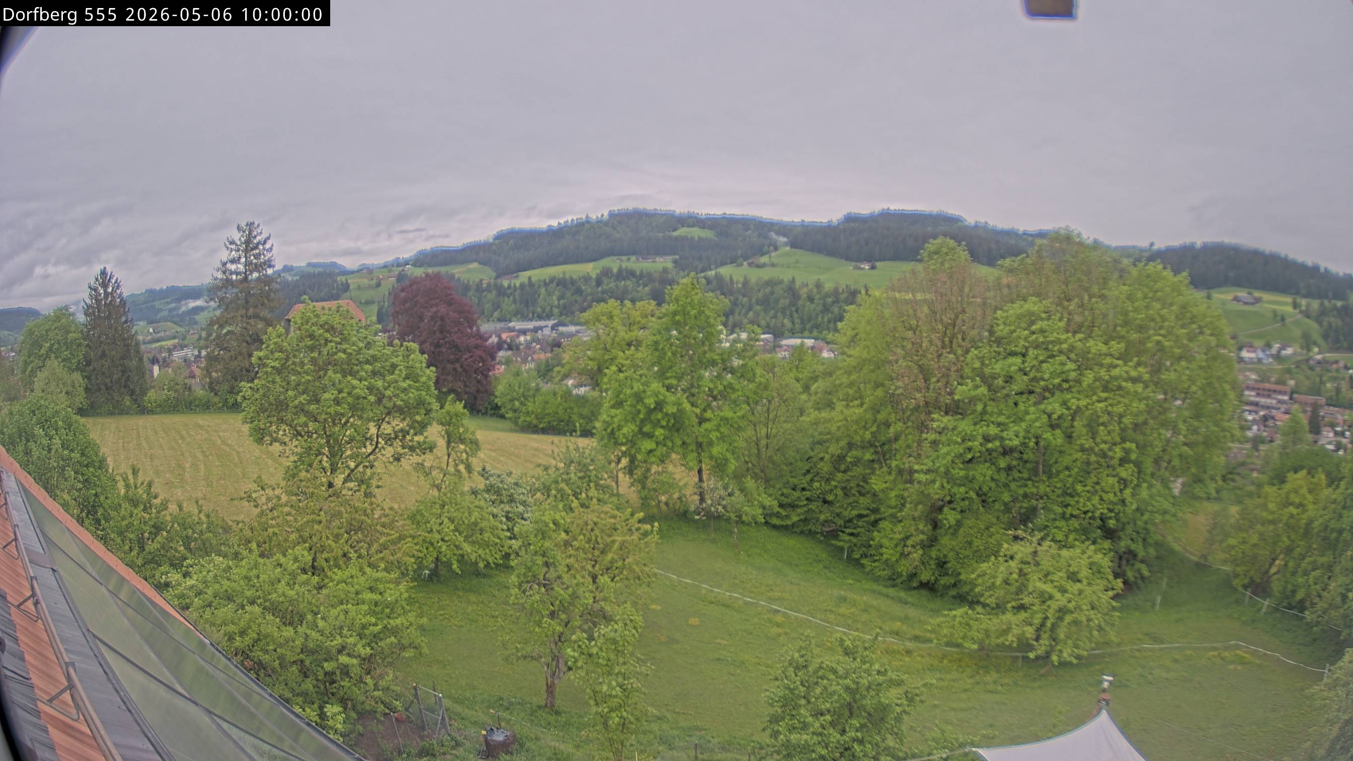 Webcam-Bild: Aussicht vom Dorfberg in Langnau 20260506-100000