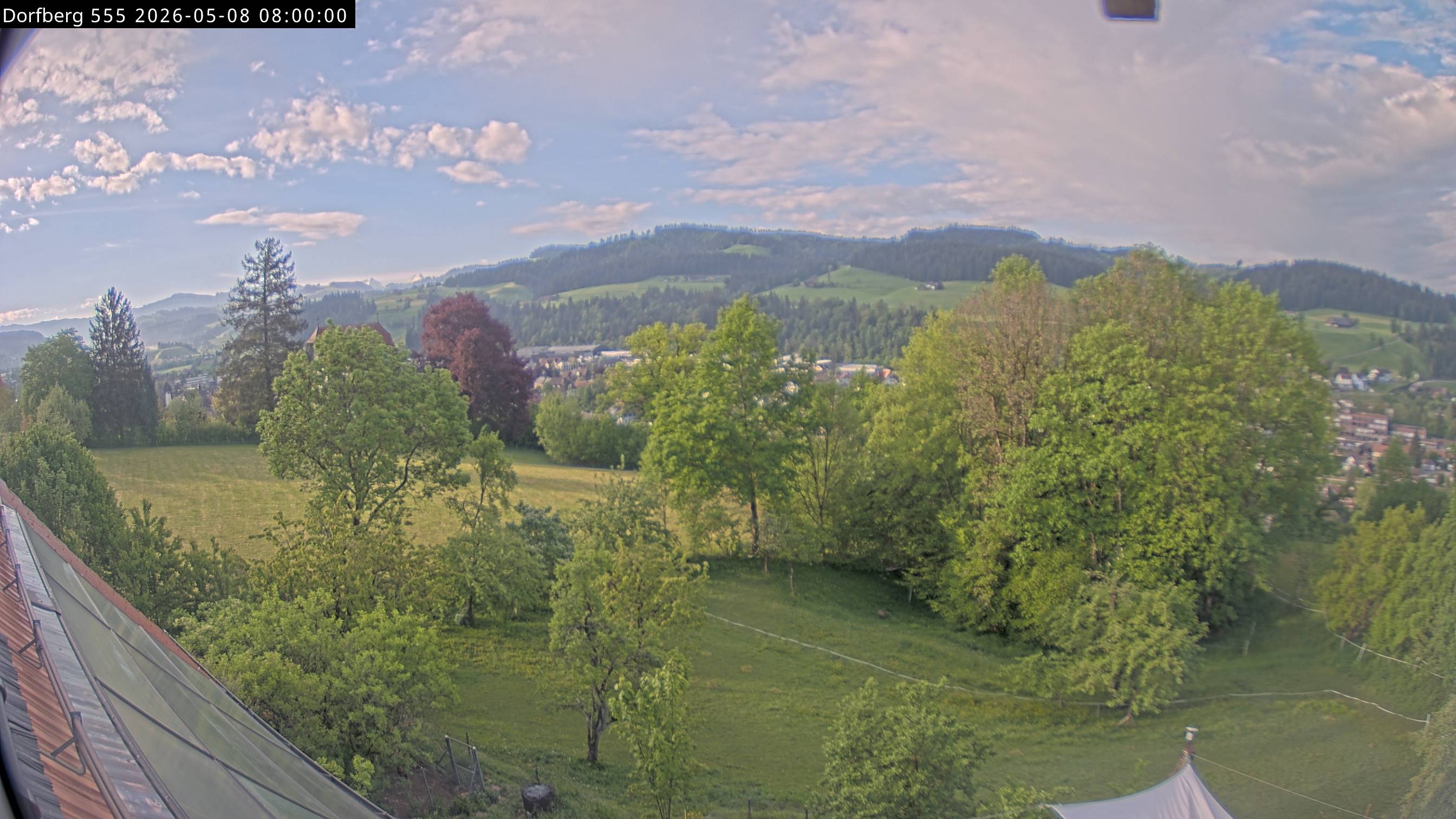 Webcam-Bild: Aussicht vom Dorfberg in Langnau 20260508-080000