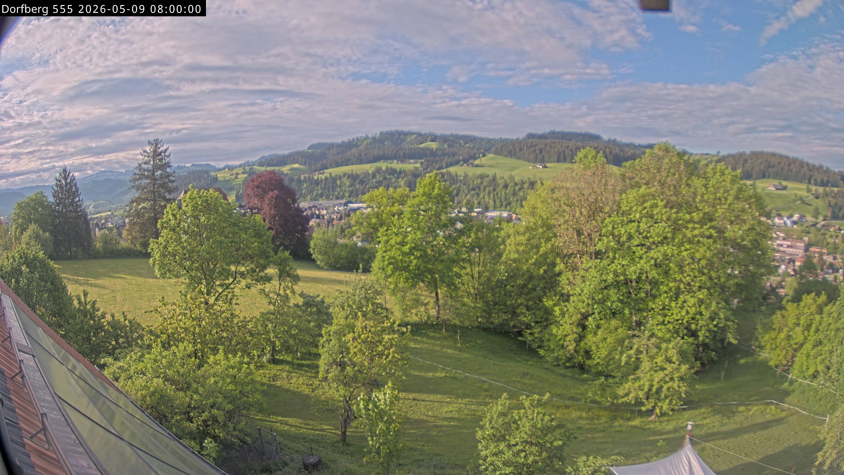 Webcam-Bild: Aussicht vom Dorfberg in Langnau 20260509-080000