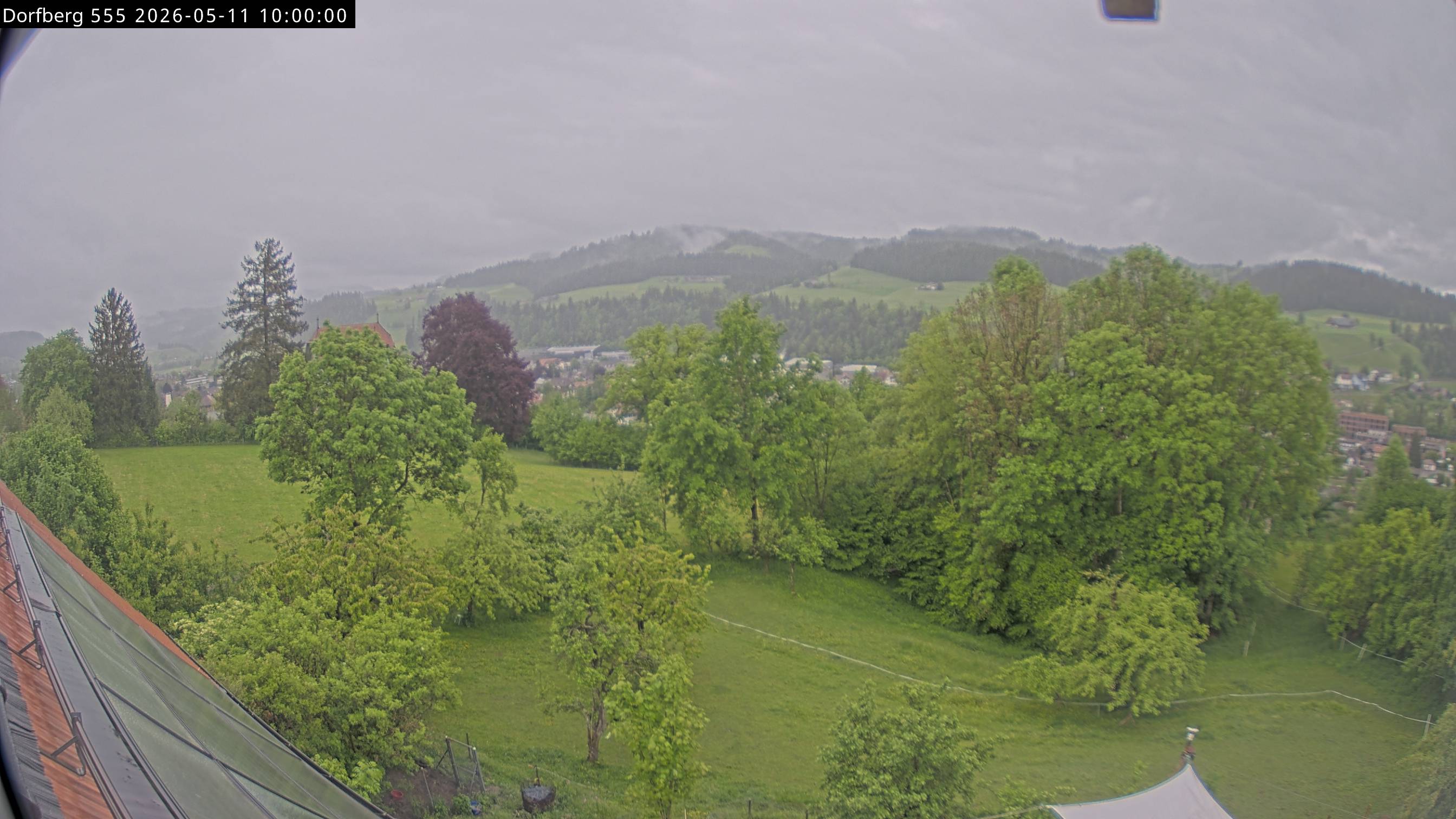 Webcam-Bild: Aussicht vom Dorfberg in Langnau 20260511-100000