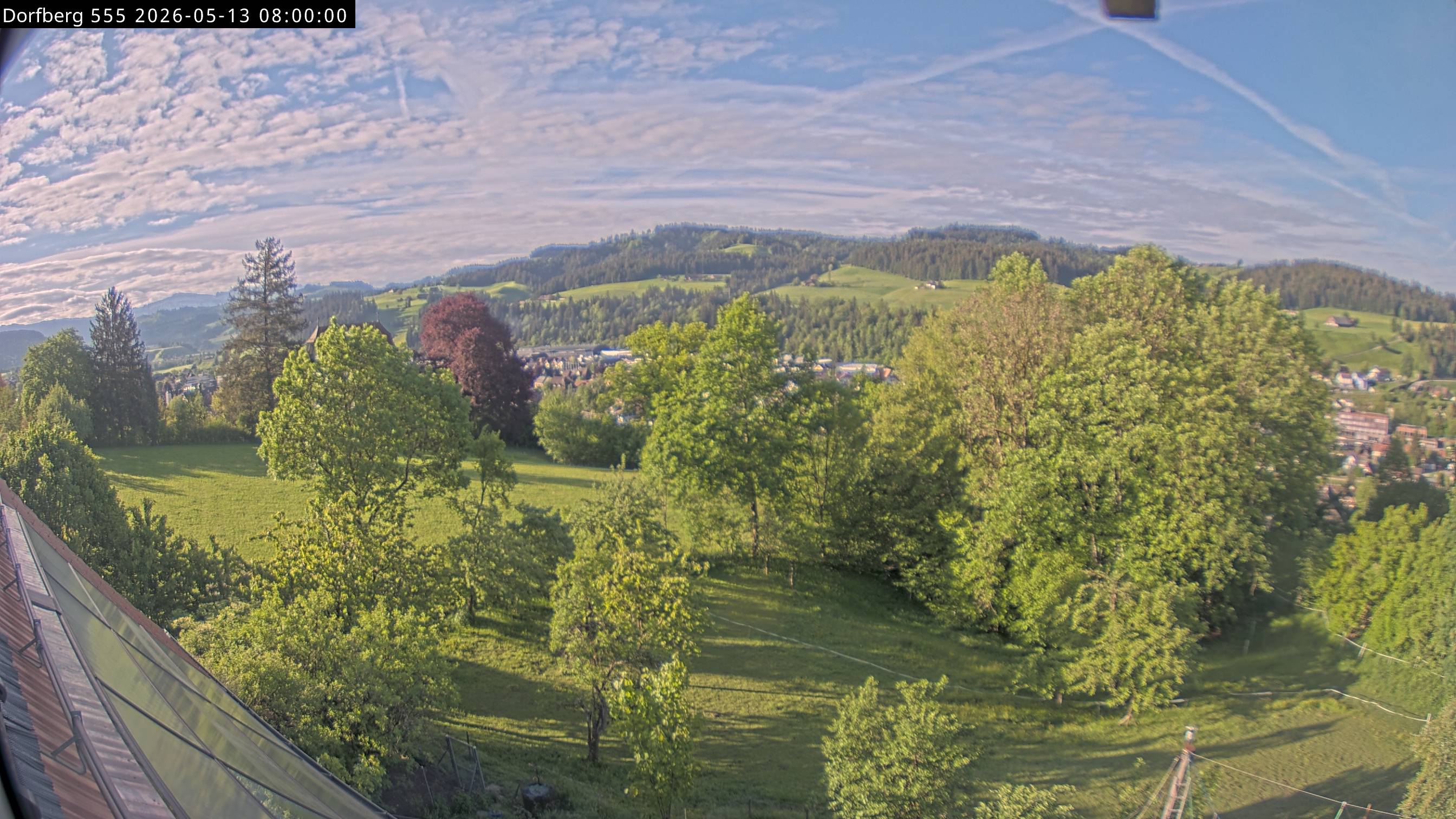 Webcam-Bild: Aussicht vom Dorfberg in Langnau 20260513-080000