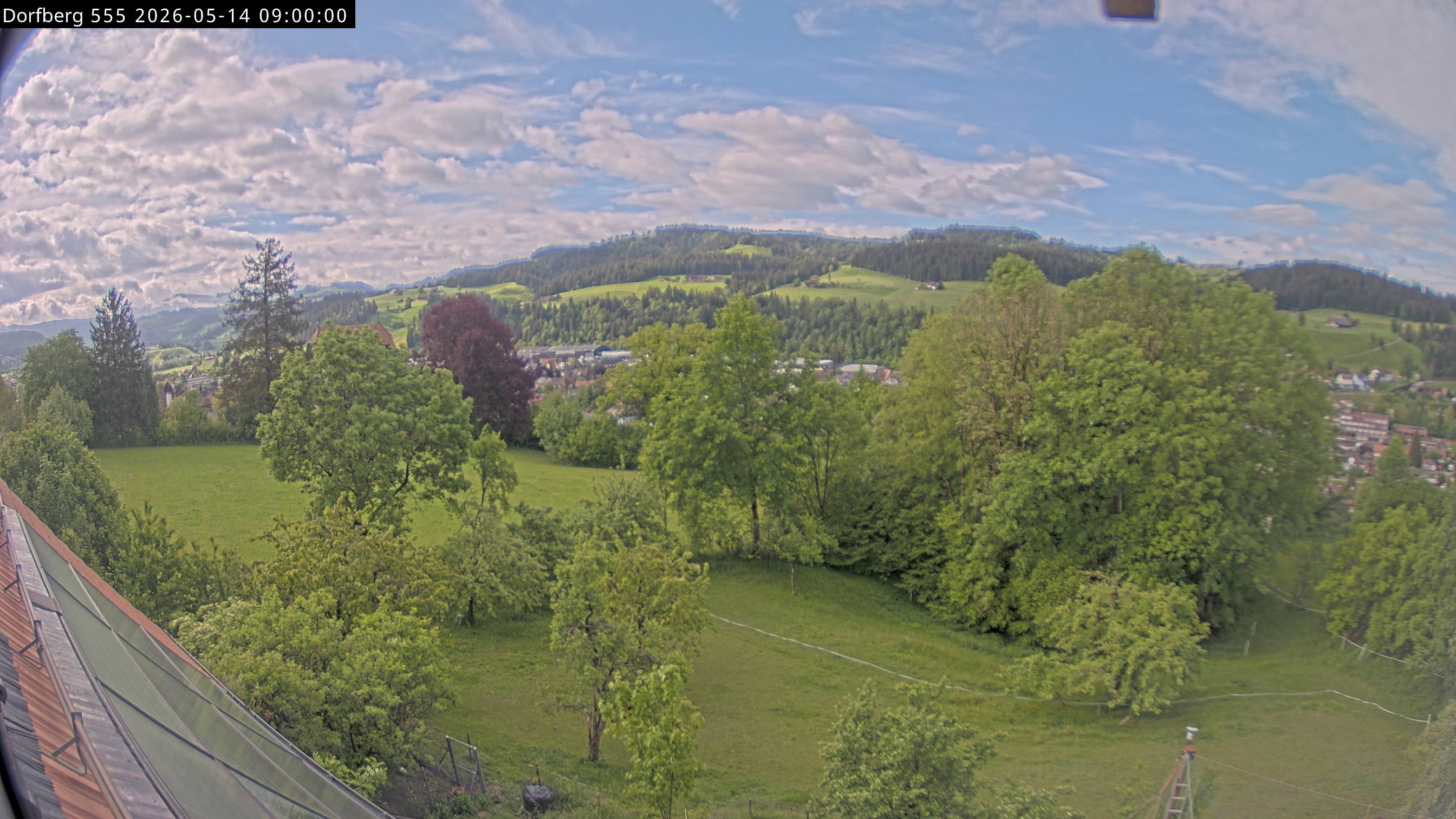 Webcam-Bild: Aussicht vom Dorfberg in Langnau 20260514-090000