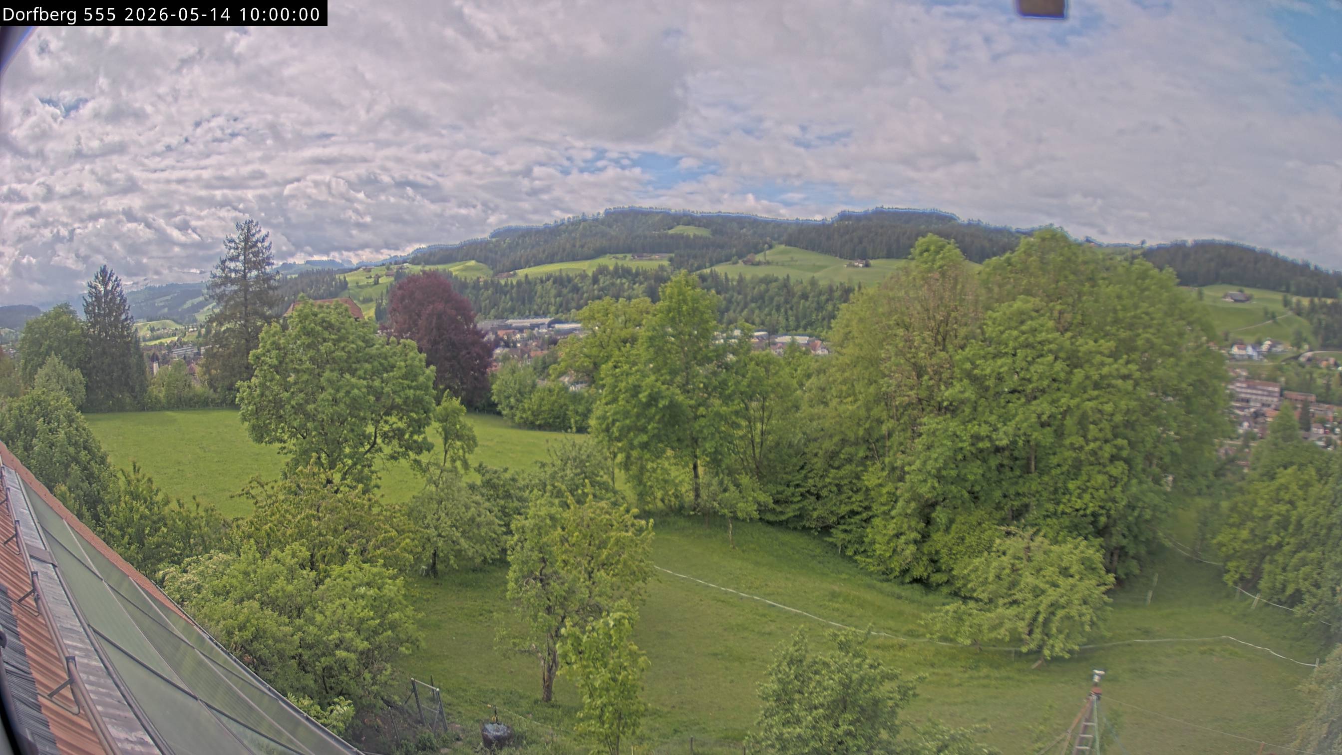 Webcam-Bild: Aussicht vom Dorfberg in Langnau 20260514-100000