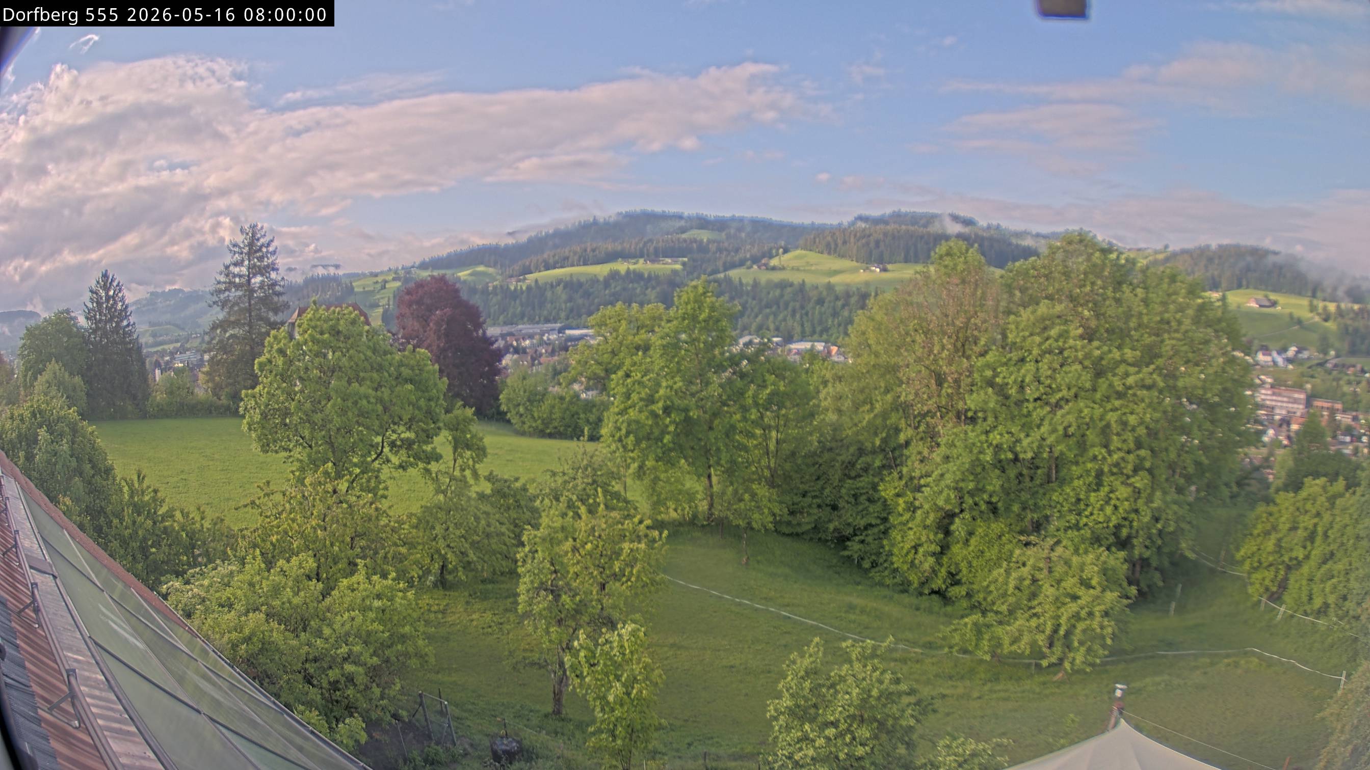 Webcam-Bild: Aussicht vom Dorfberg in Langnau 20260516-080000