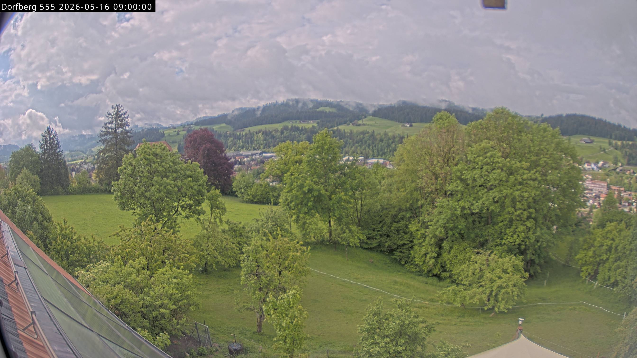 Webcam-Bild: Aussicht vom Dorfberg in Langnau 20260516-090000