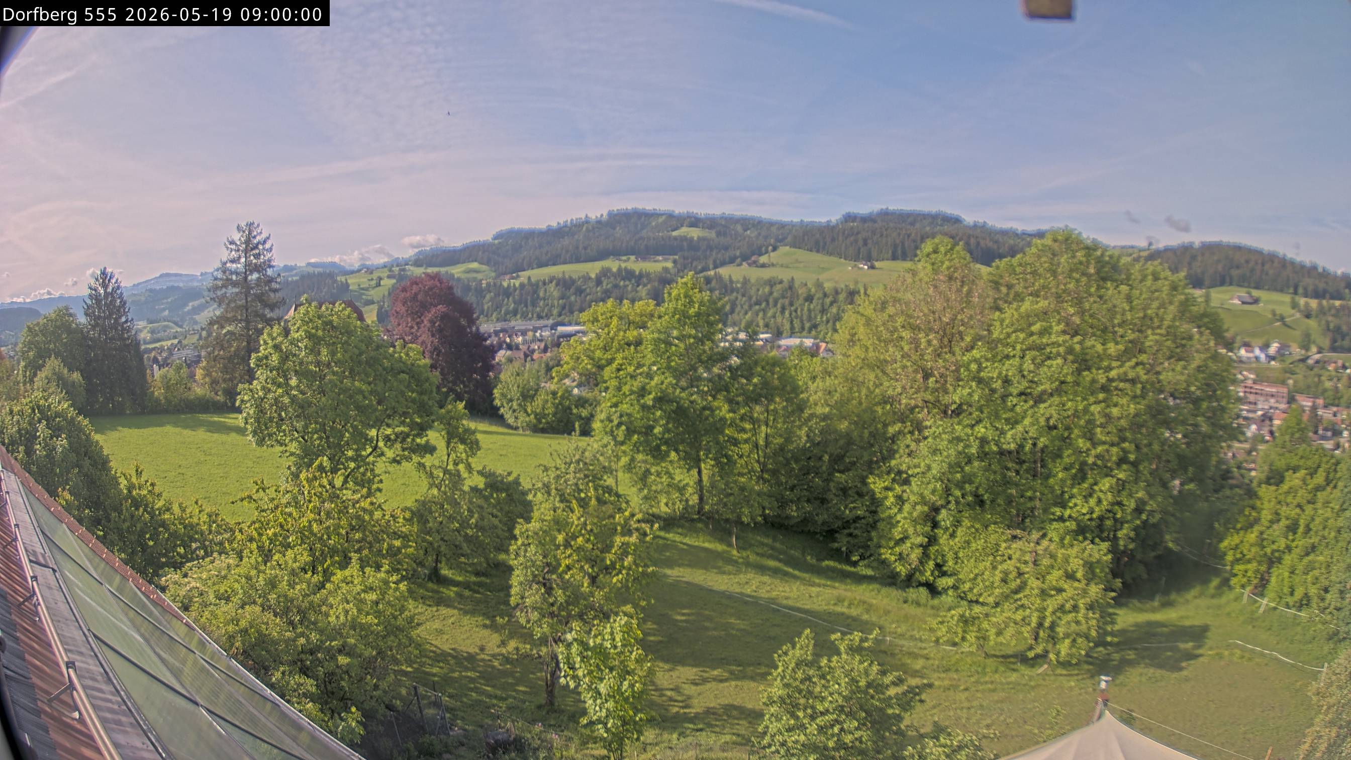Webcam-Bild: Aussicht vom Dorfberg in Langnau 20260519-090000