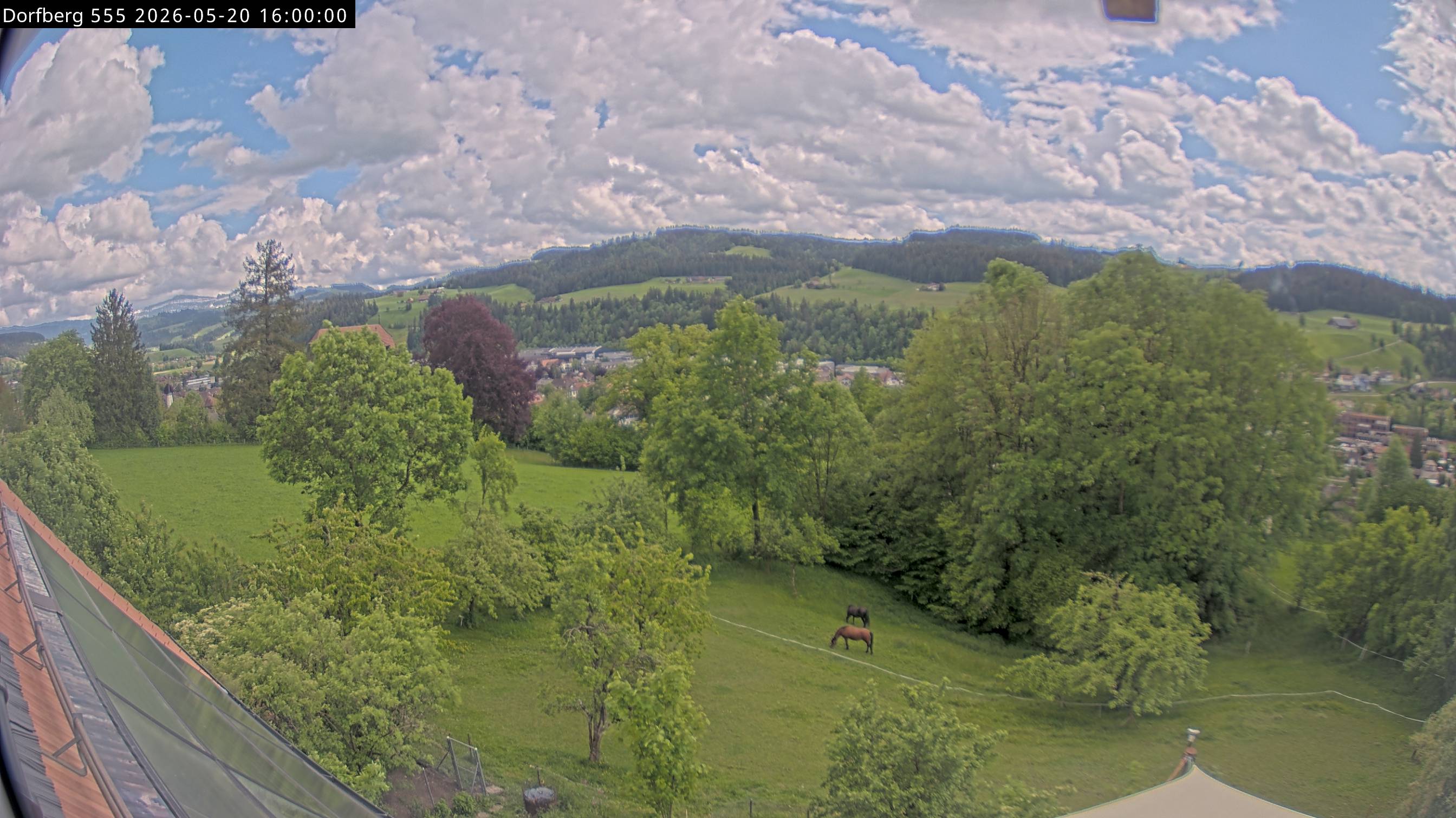 Webcam-Bild: Aussicht vom Dorfberg in Langnau 20260520-160000
