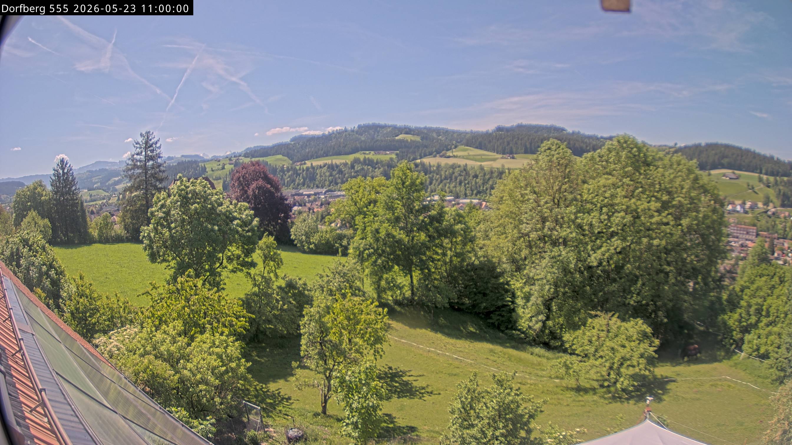 Webcam-Bild: Aussicht vom Dorfberg in Langnau 20260523-110000