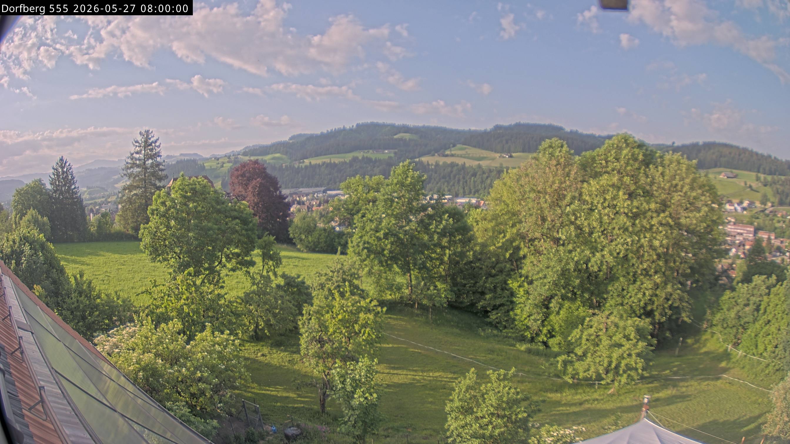 Webcam-Bild: Aussicht vom Dorfberg in Langnau 20260527-080000