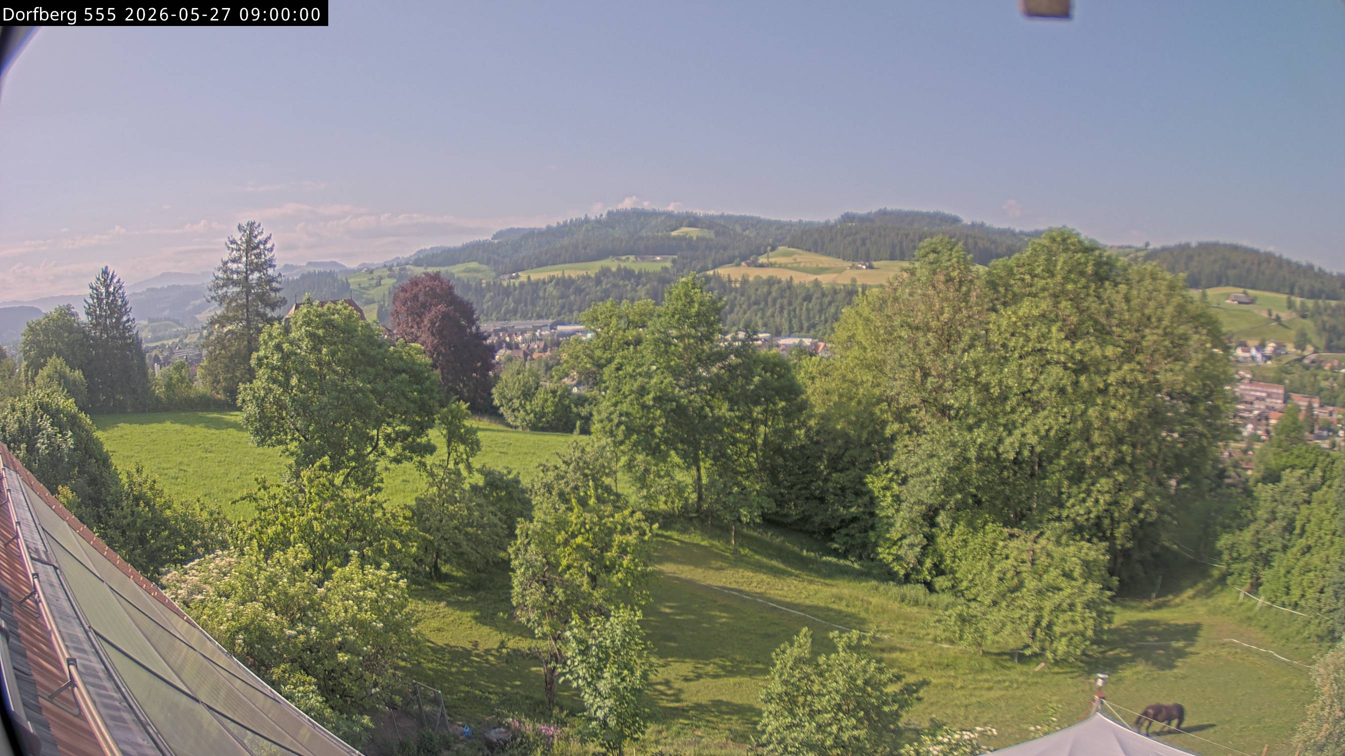 Webcam-Bild: Aussicht vom Dorfberg in Langnau 20260527-090000