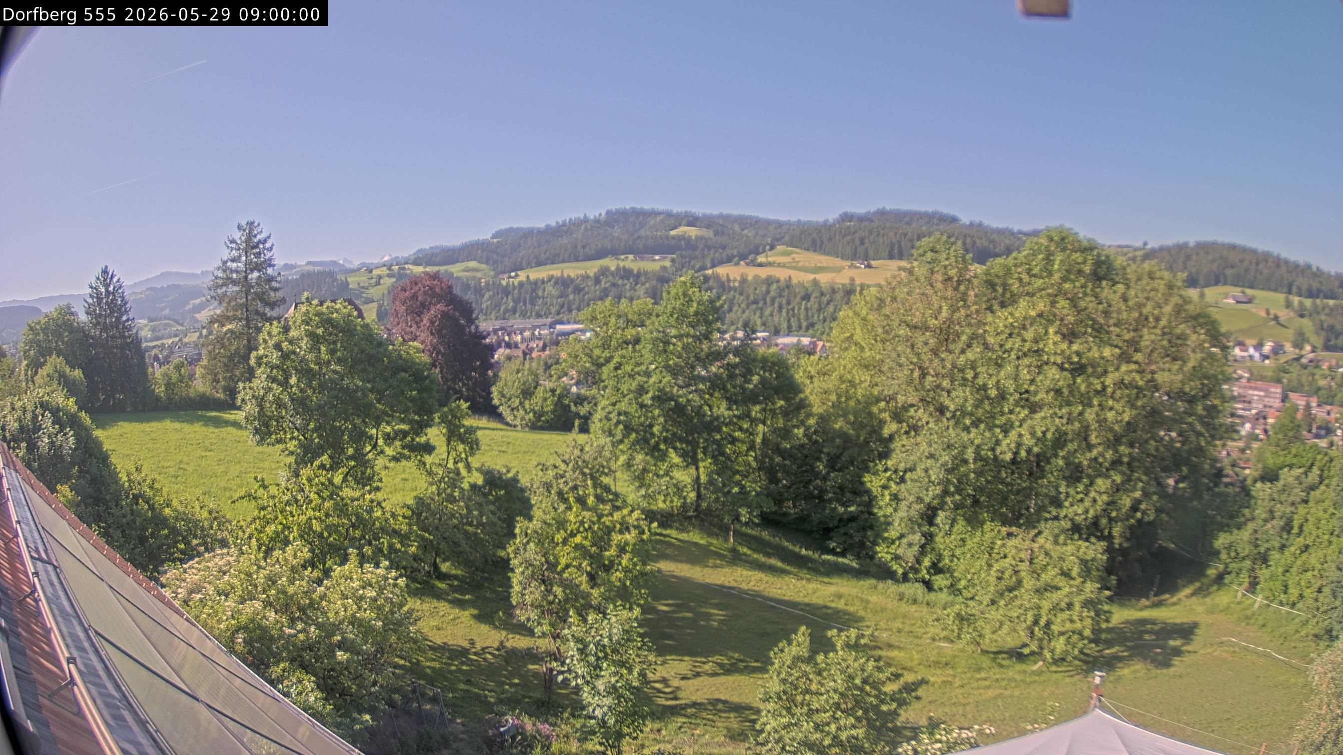 Webcam-Bild: Aussicht vom Dorfberg in Langnau 20260529-090000