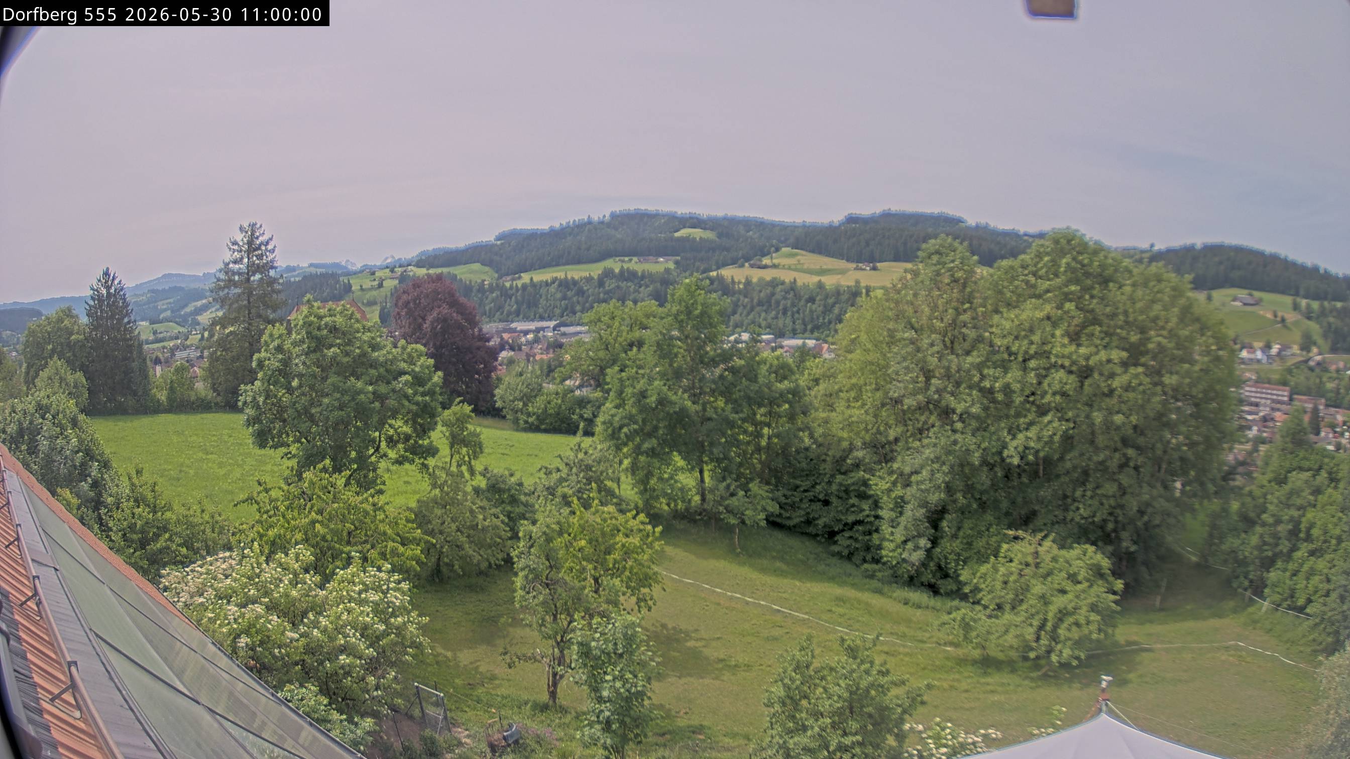 Webcam-Bild: Aussicht vom Dorfberg in Langnau 20260530-110000