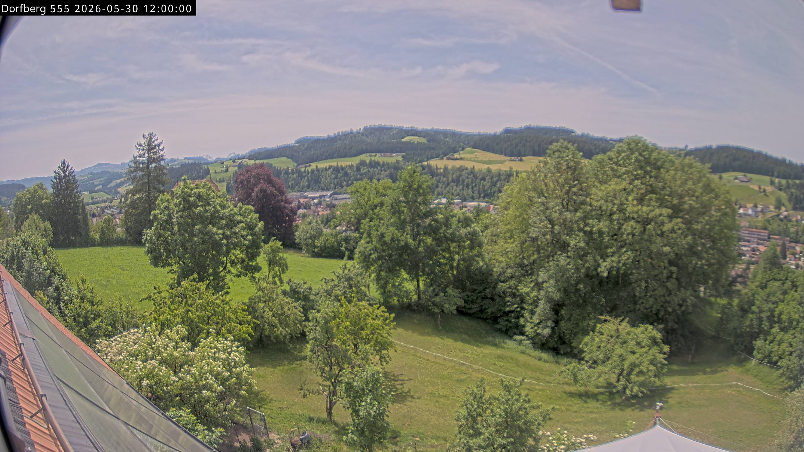 Webcam-Bild: Aussicht vom Dorfberg in Langnau 20260530-120000