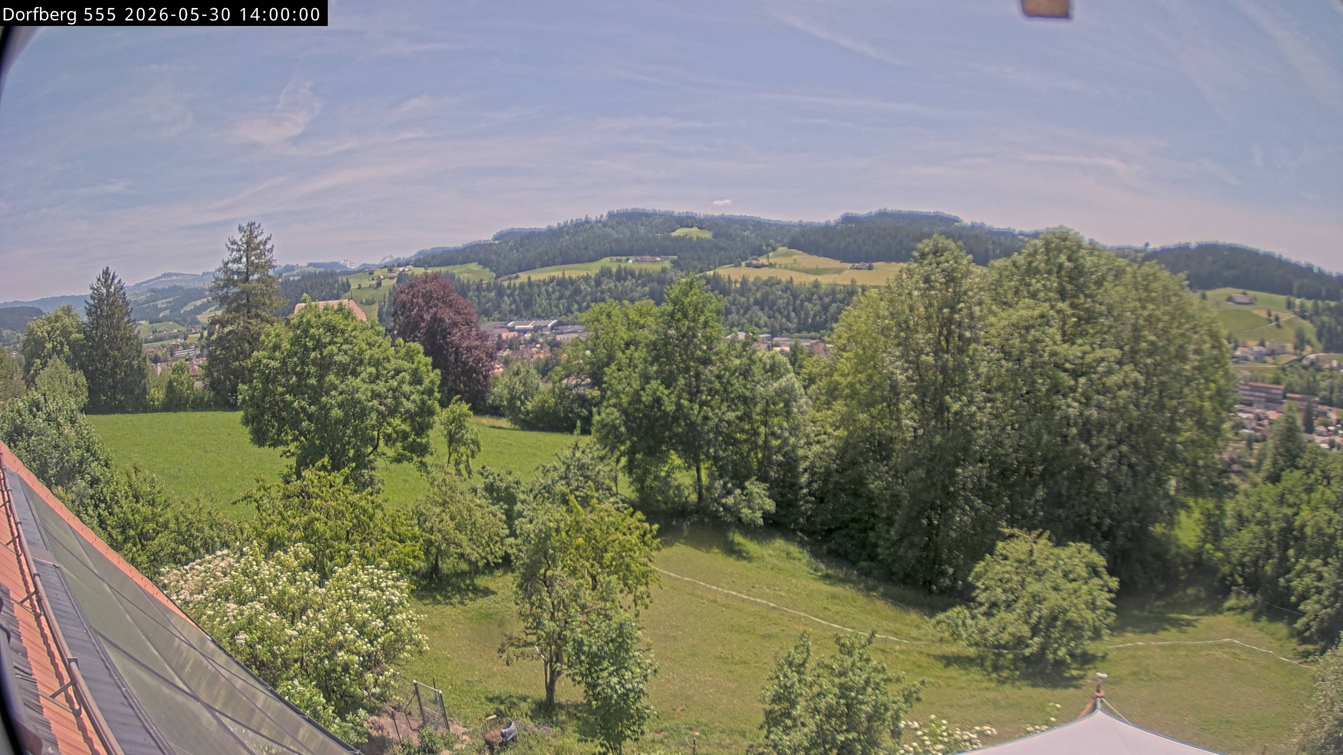 Webcam-Bild: Aussicht vom Dorfberg in Langnau 20260530-140000