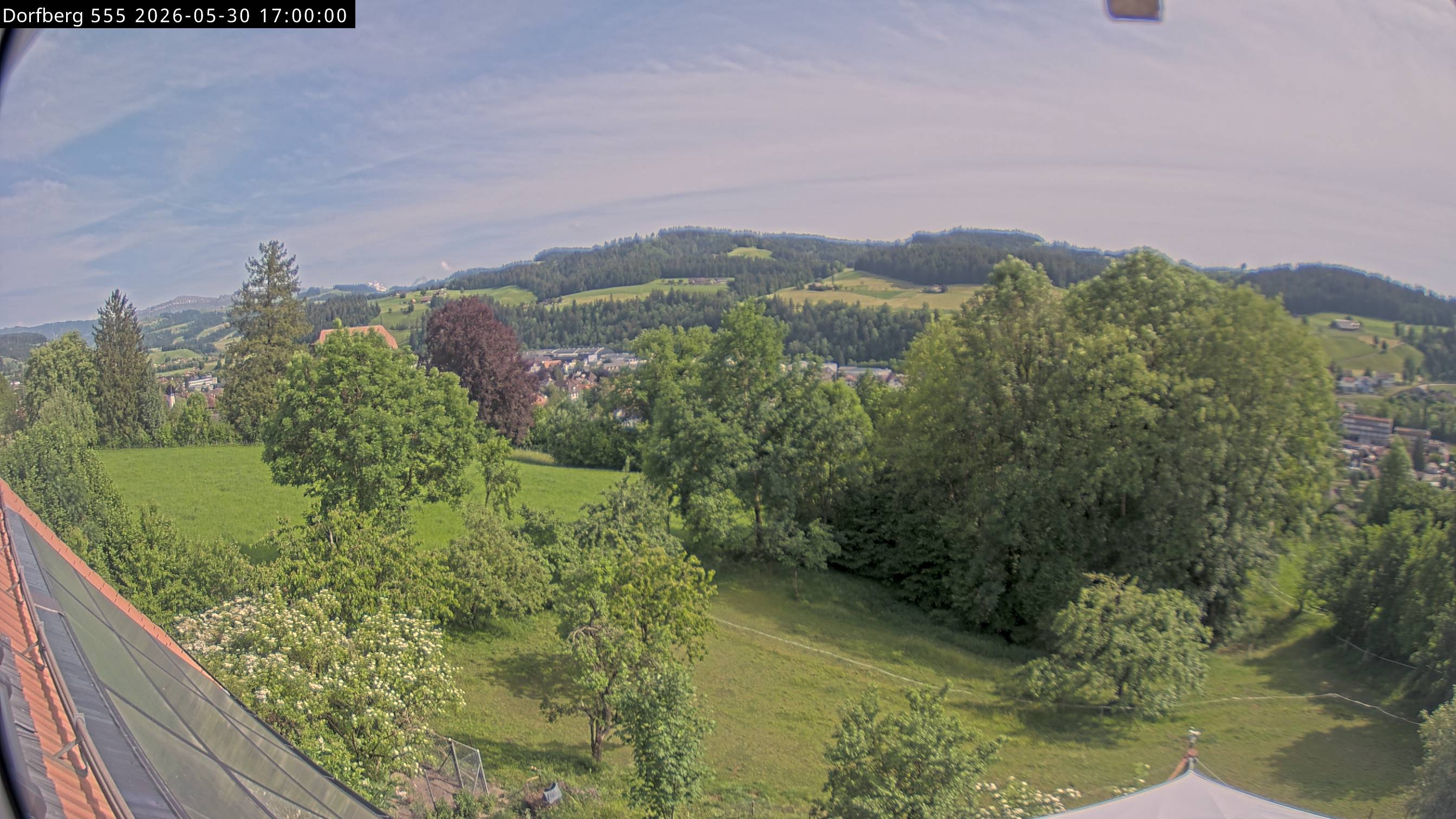 Webcam-Bild: Aussicht vom Dorfberg in Langnau 20260530-170000