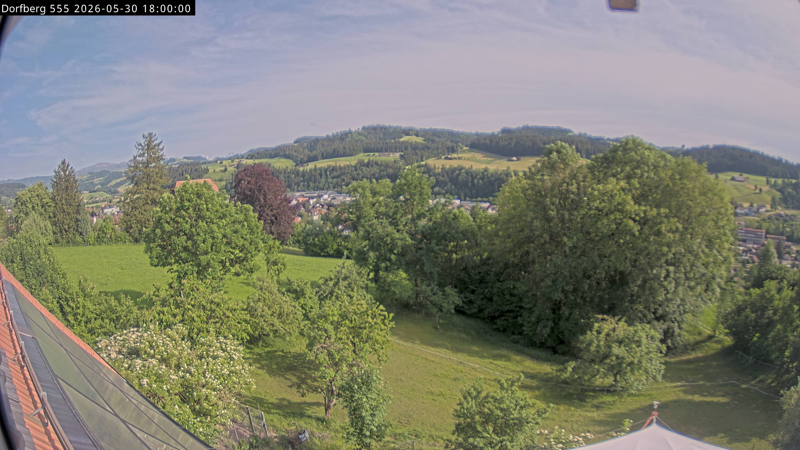 Webcam-Bild: Aussicht vom Dorfberg in Langnau 20260530-180000