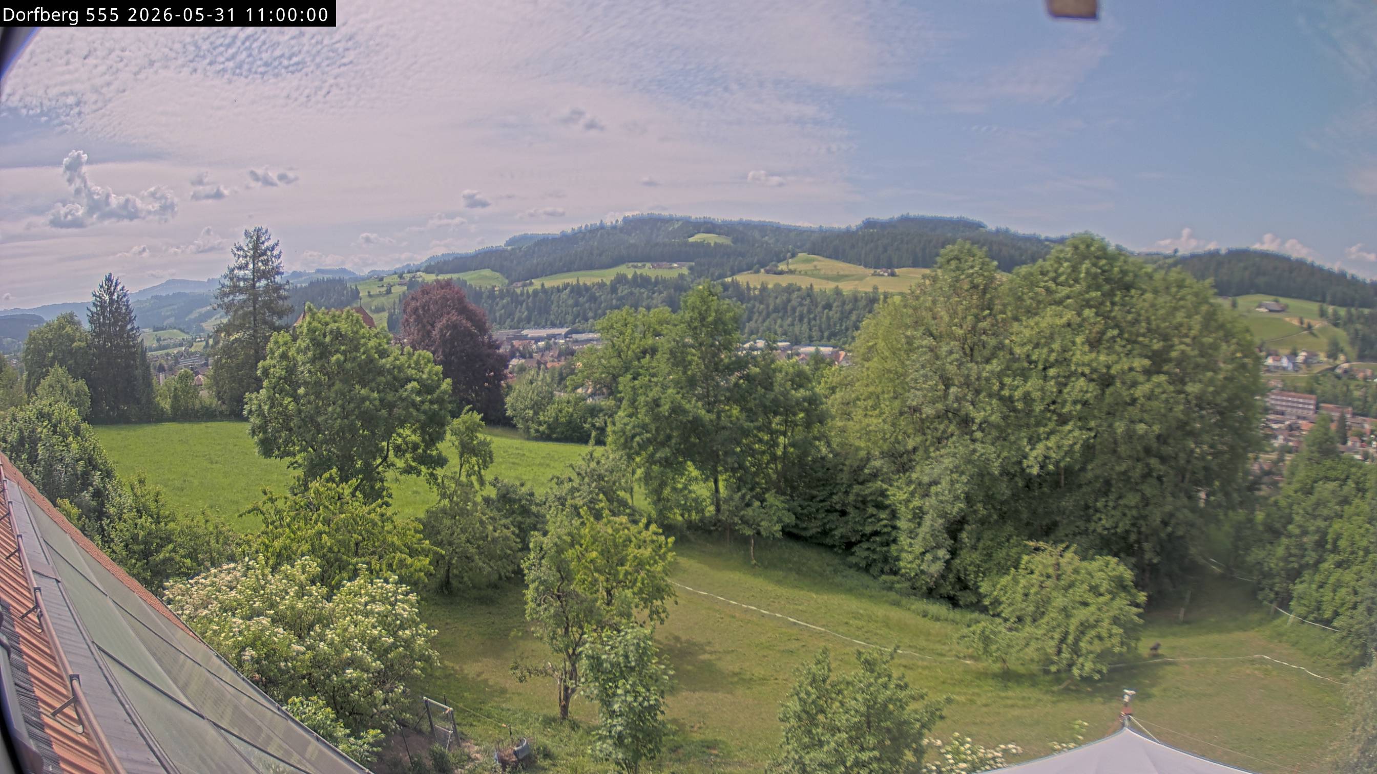 Webcam-Bild: Aussicht vom Dorfberg in Langnau 20260531-110000