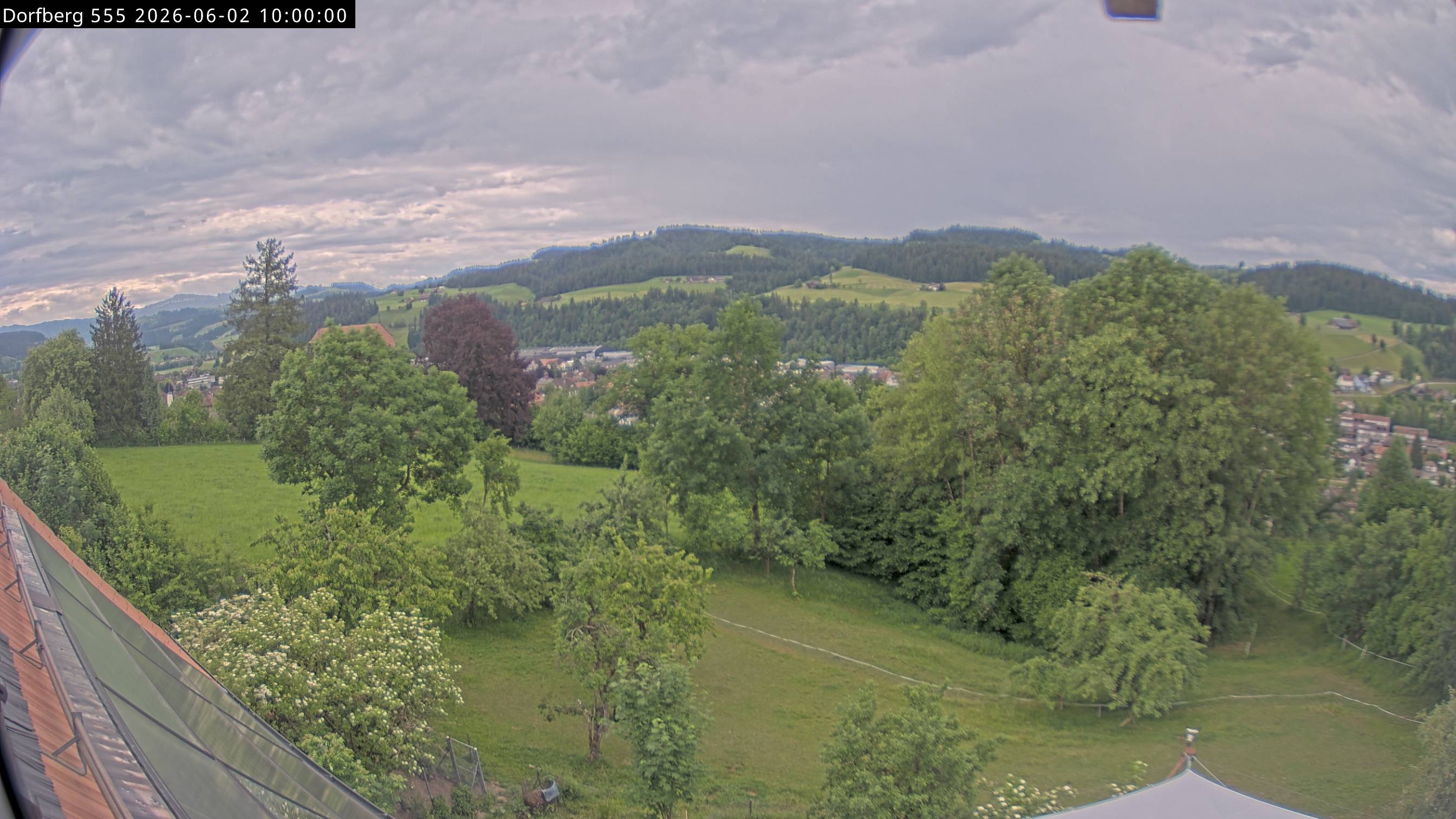 Webcam-Bild: Aussicht vom Dorfberg in Langnau 20260602-100000