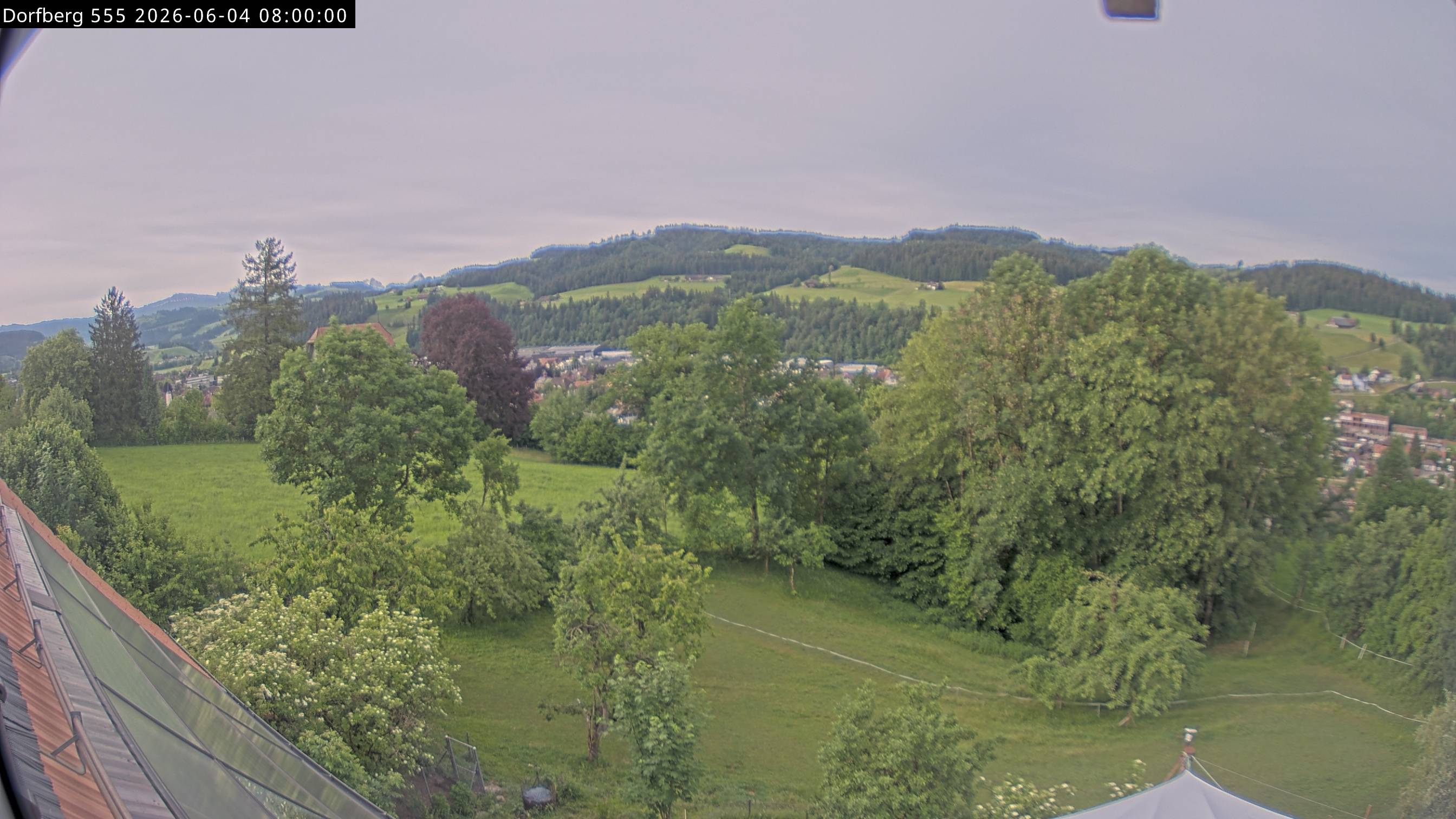 Webcam-Bild: Aussicht vom Dorfberg in Langnau 20260604-080000