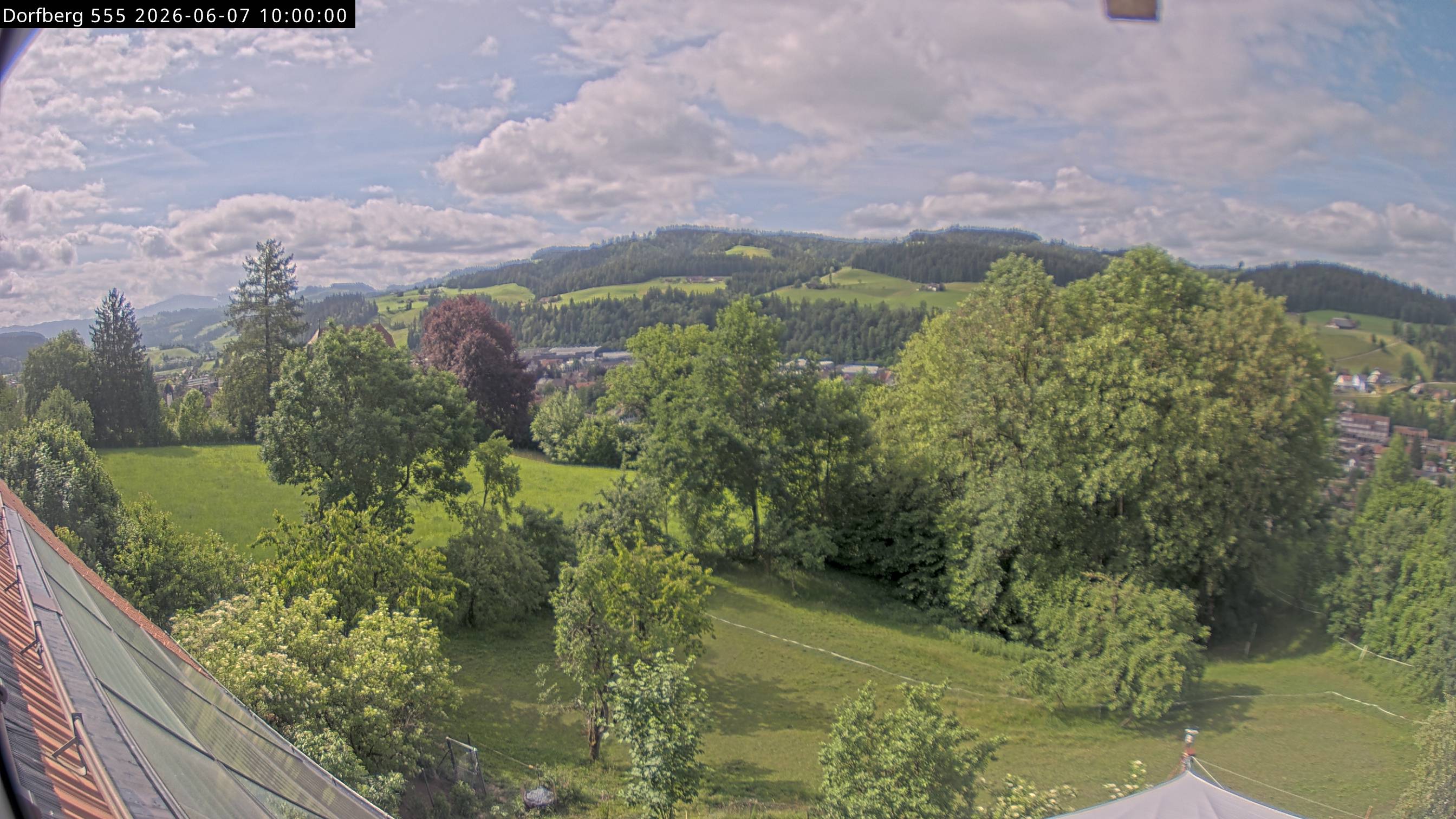 Webcam-Bild: Aussicht vom Dorfberg in Langnau 20260607-100000