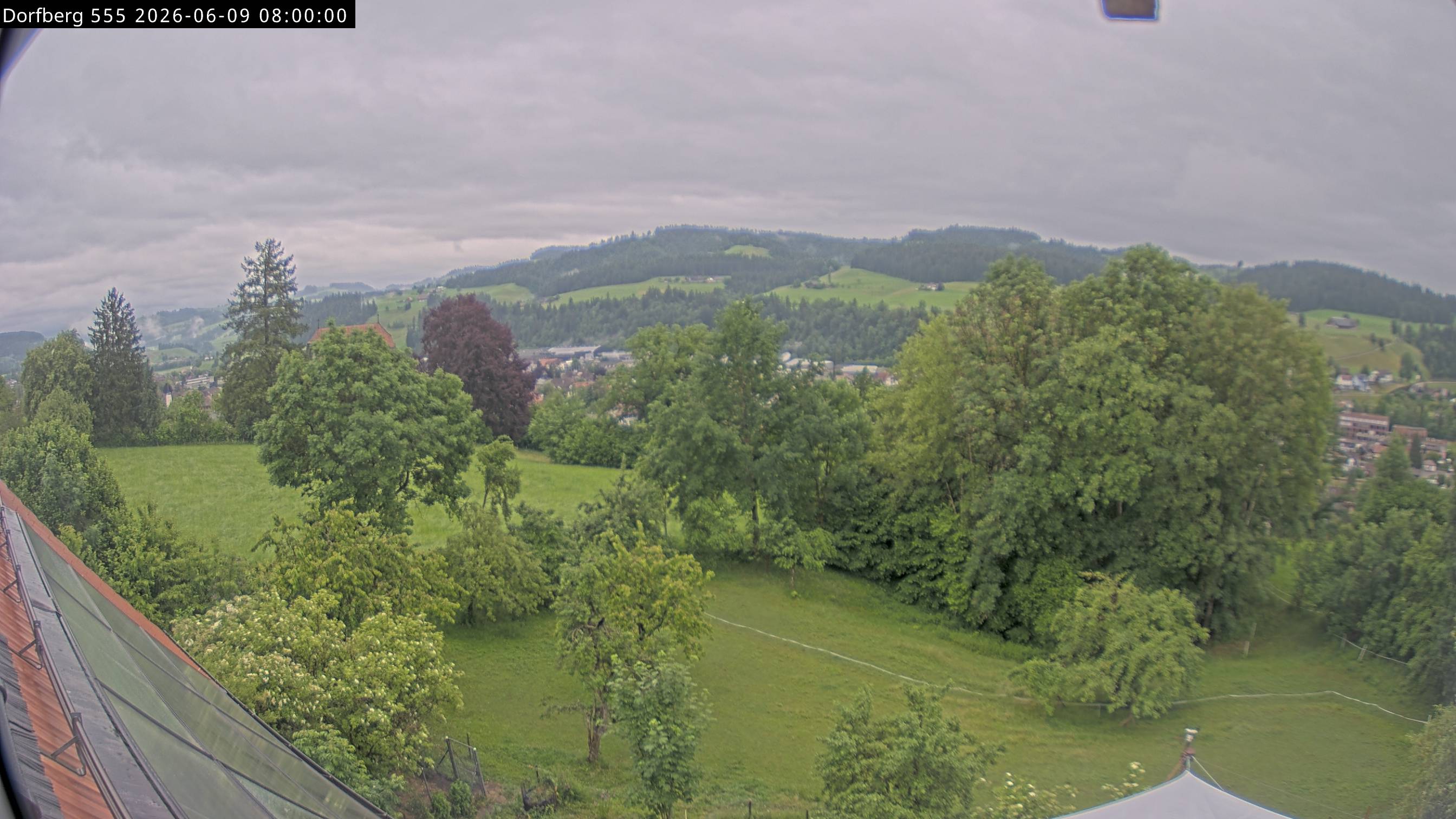 Webcam-Bild: Aussicht vom Dorfberg in Langnau 20260609-080000