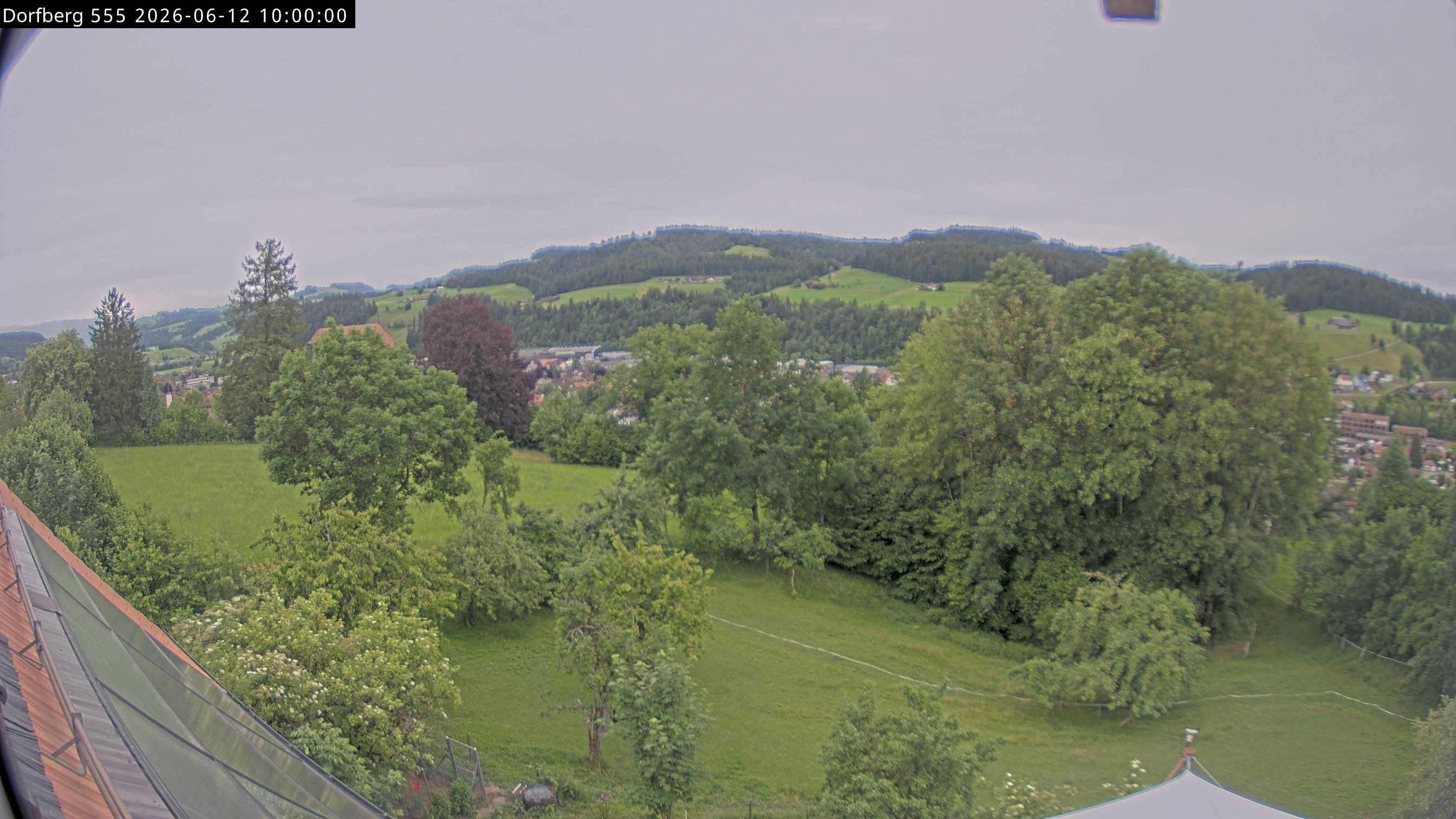 Webcam-Bild: Aussicht vom Dorfberg in Langnau 20260612-100000