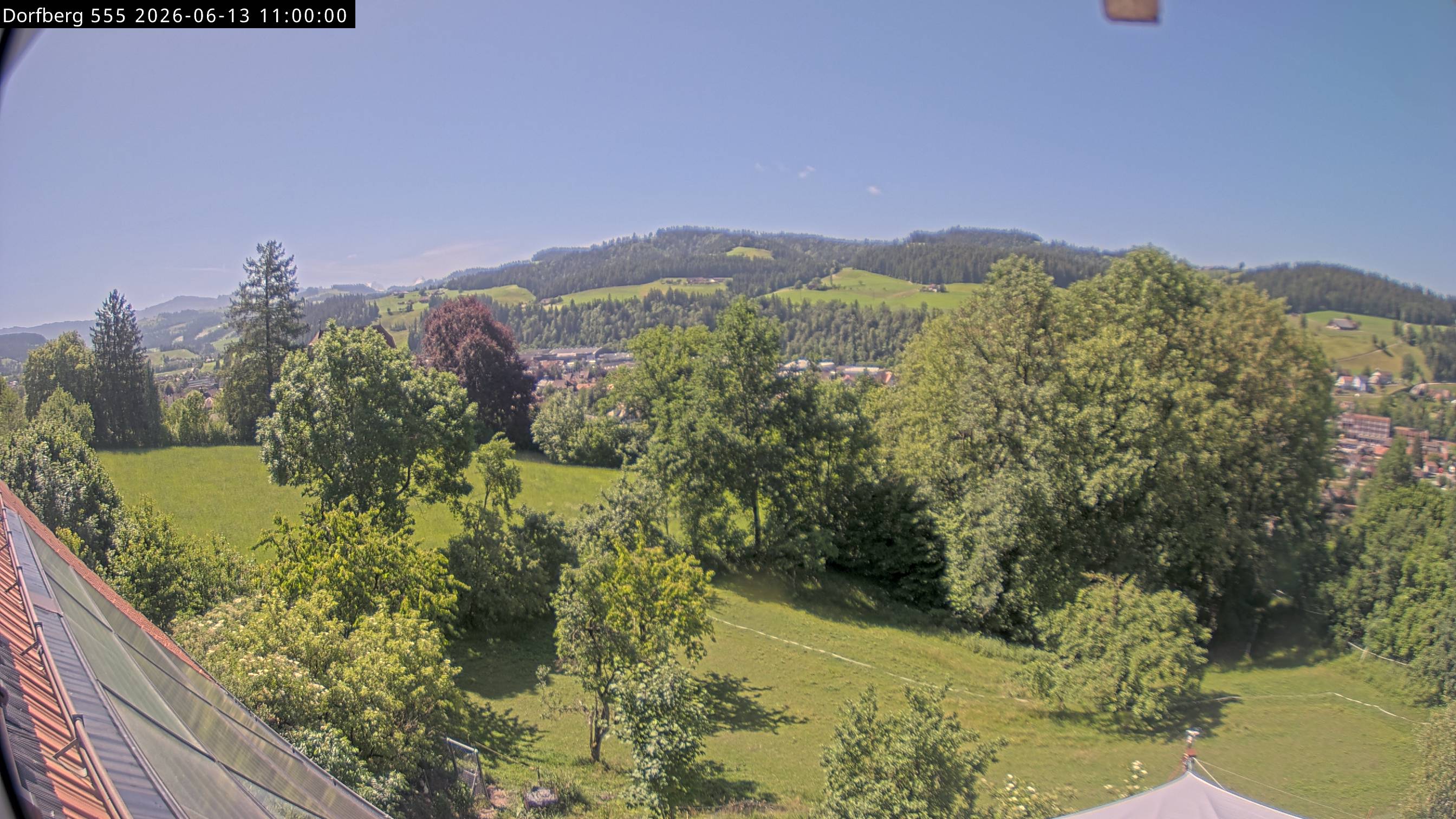 Webcam-Bild: Aussicht vom Dorfberg in Langnau 20260613-110000