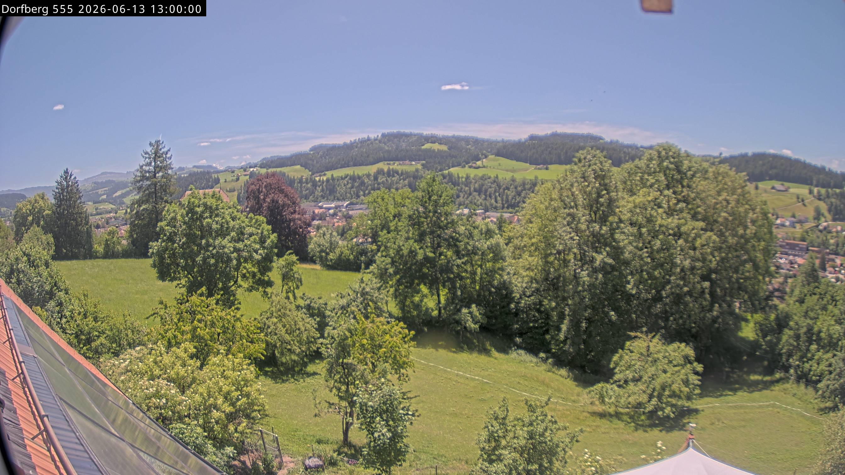 Webcam-Bild: Aussicht vom Dorfberg in Langnau 20260613-130000