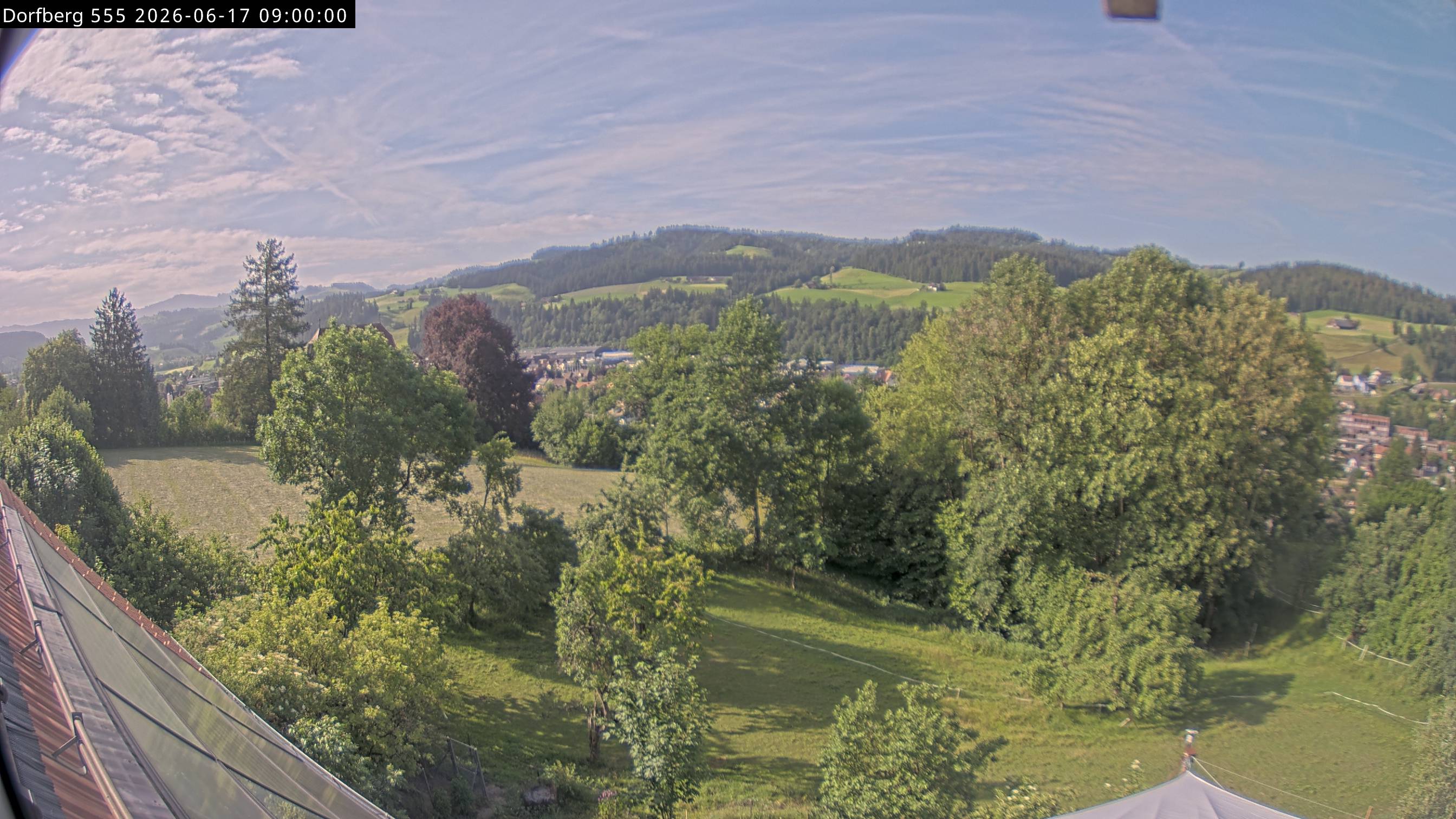 Webcam-Bild: Aussicht vom Dorfberg in Langnau 20260617-090000