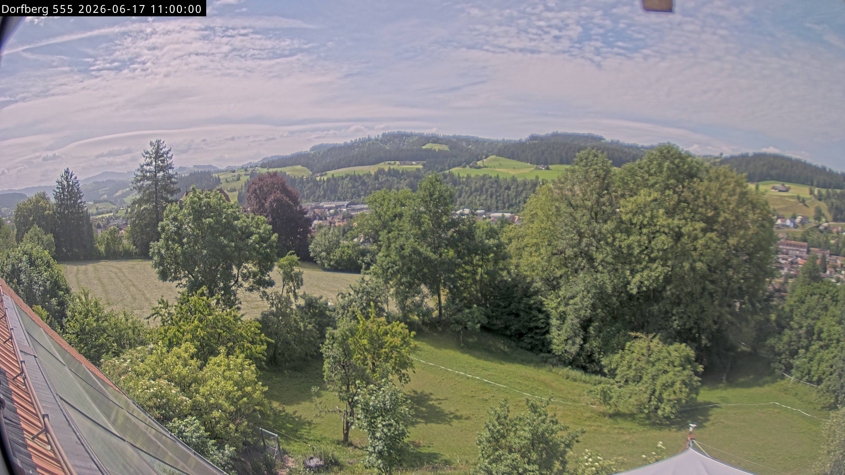 Webcam-Bild: Aussicht vom Dorfberg in Langnau 20260617-110000