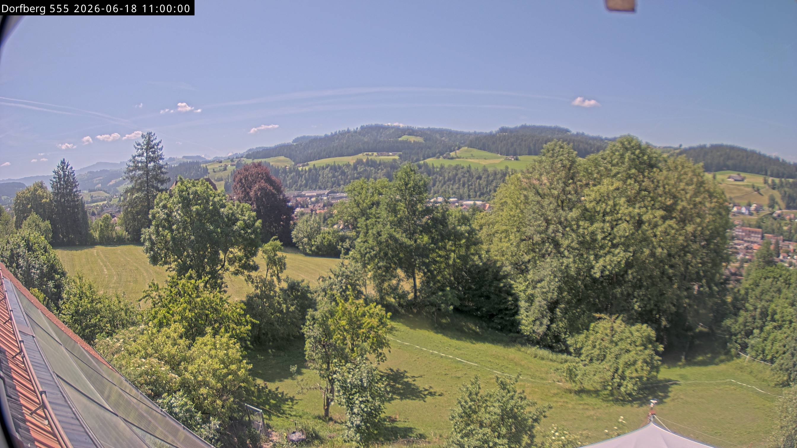 Webcam-Bild: Aussicht vom Dorfberg in Langnau 20260618-110000
