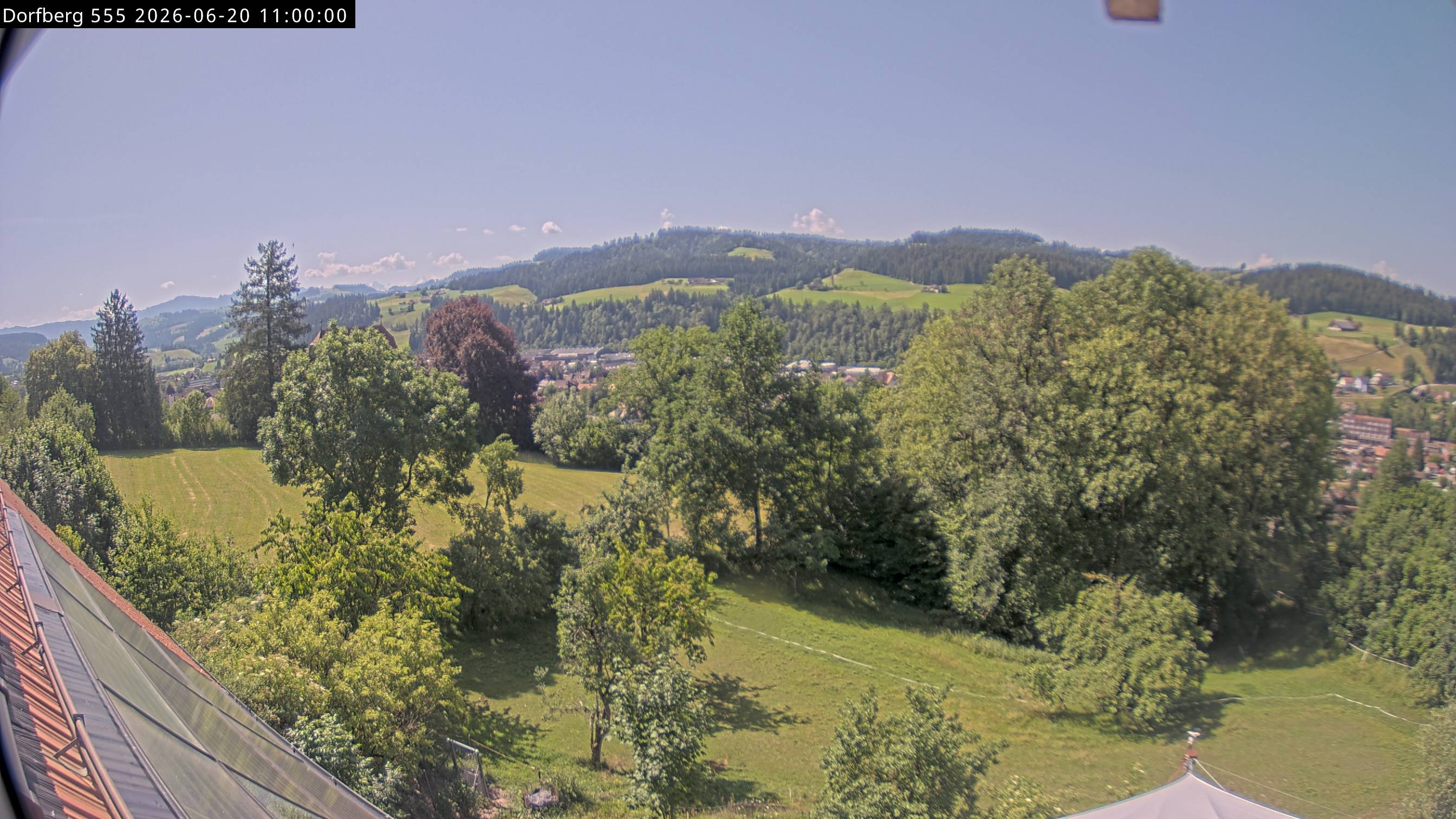 Webcam-Bild: Aussicht vom Dorfberg in Langnau 20260620-110000