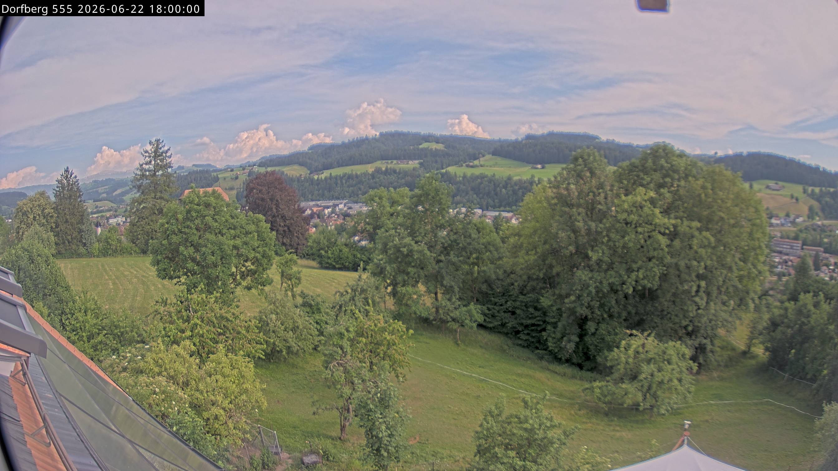 Webcam-Bild: Aussicht vom Dorfberg in Langnau 20260622-180000