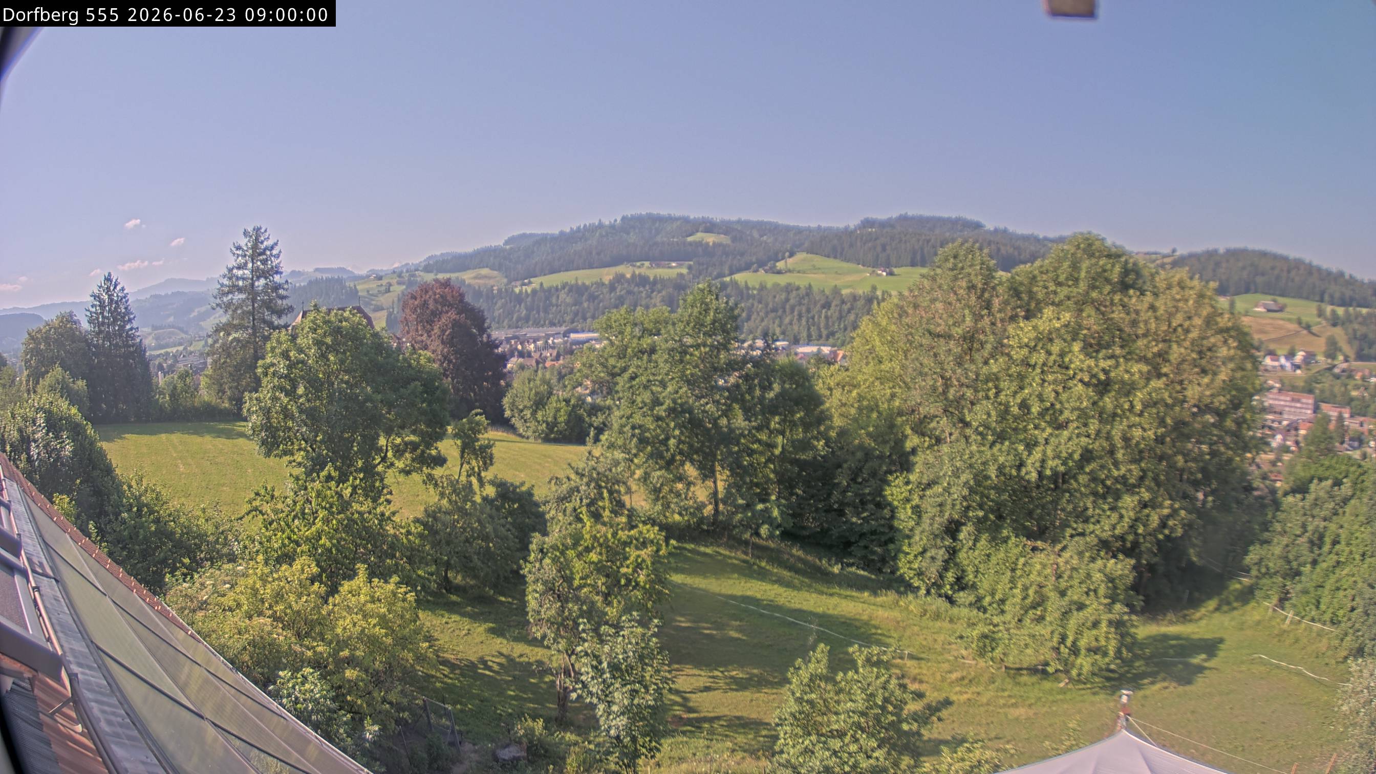 Webcam-Bild: Aussicht vom Dorfberg in Langnau 20260623-090000