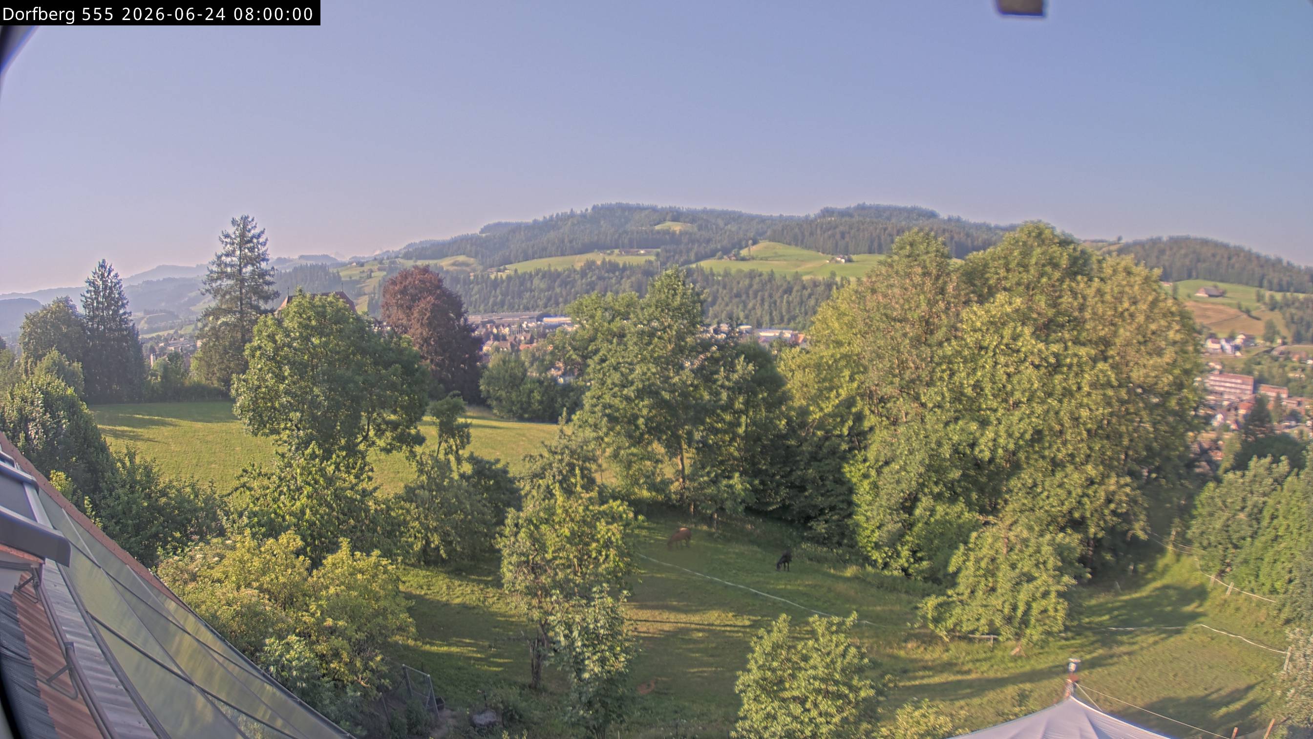 Webcam-Bild: Aussicht vom Dorfberg in Langnau 20260624-080000