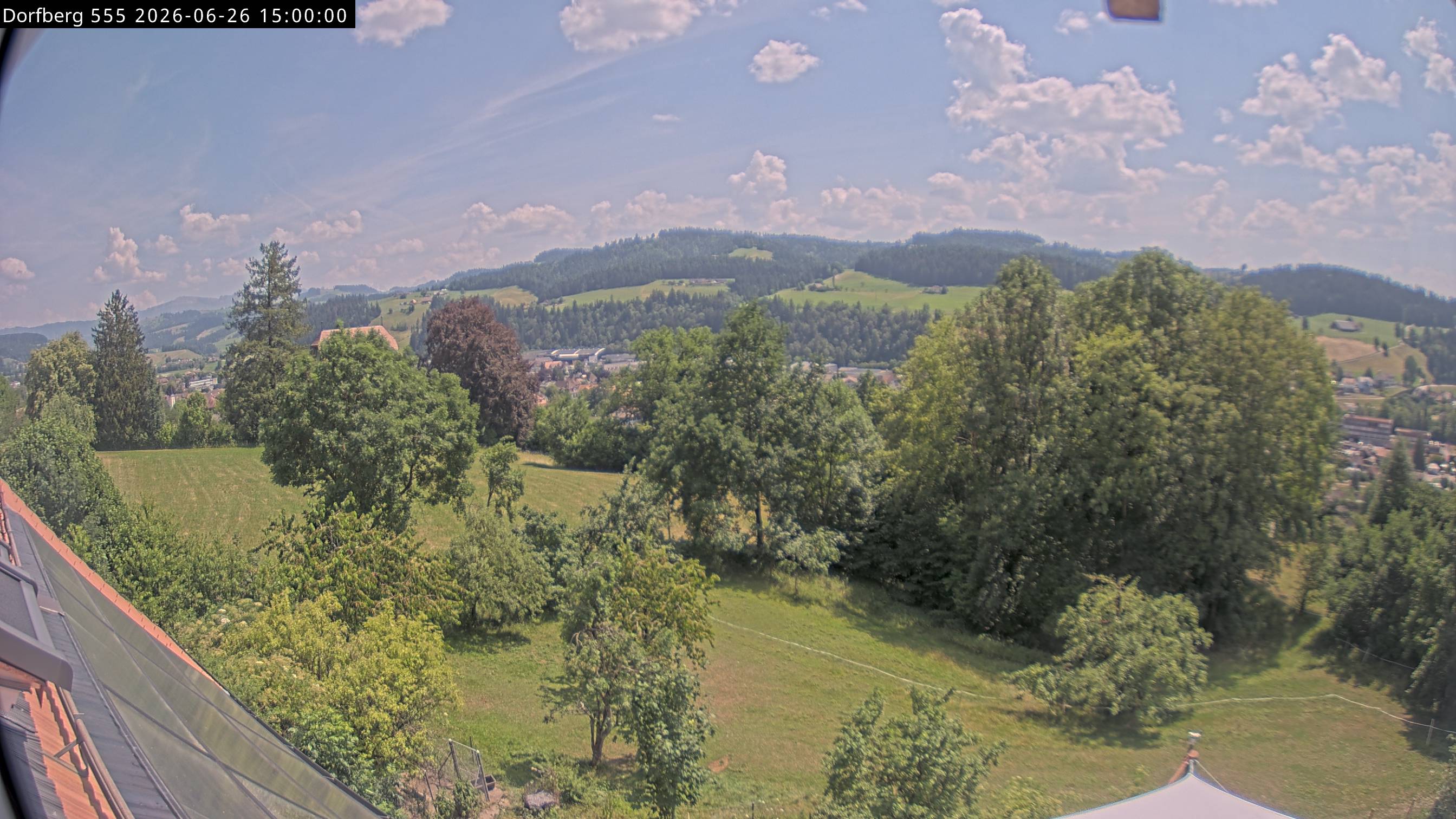 Webcam-Bild: Aussicht vom Dorfberg in Langnau 20260626-150000