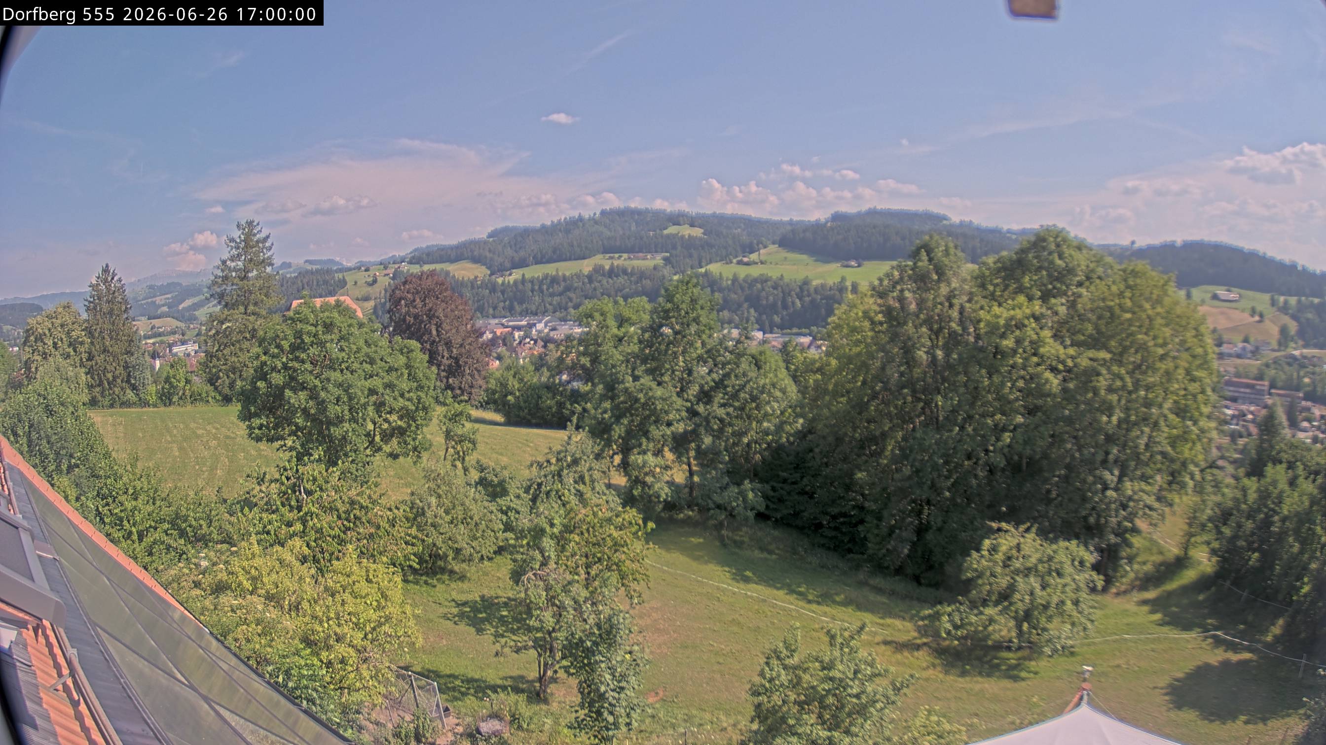 Webcam-Bild: Aussicht vom Dorfberg in Langnau 20260626-170000