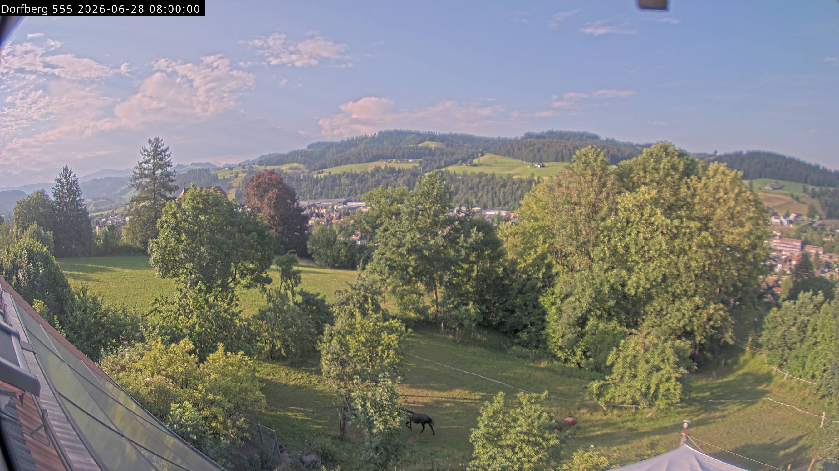 Webcam-Bild: Aussicht vom Dorfberg in Langnau 20260628-080000