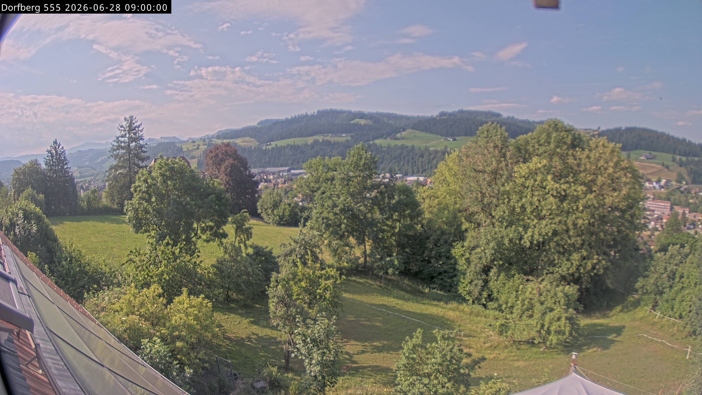 Webcam-Bild: Aussicht vom Dorfberg in Langnau 20260628-090000