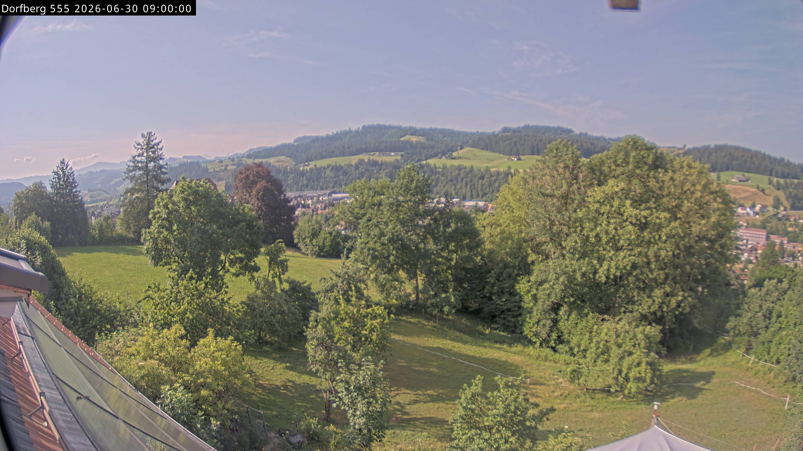 Webcam-Bild: Aussicht vom Dorfberg in Langnau 20260630-090000